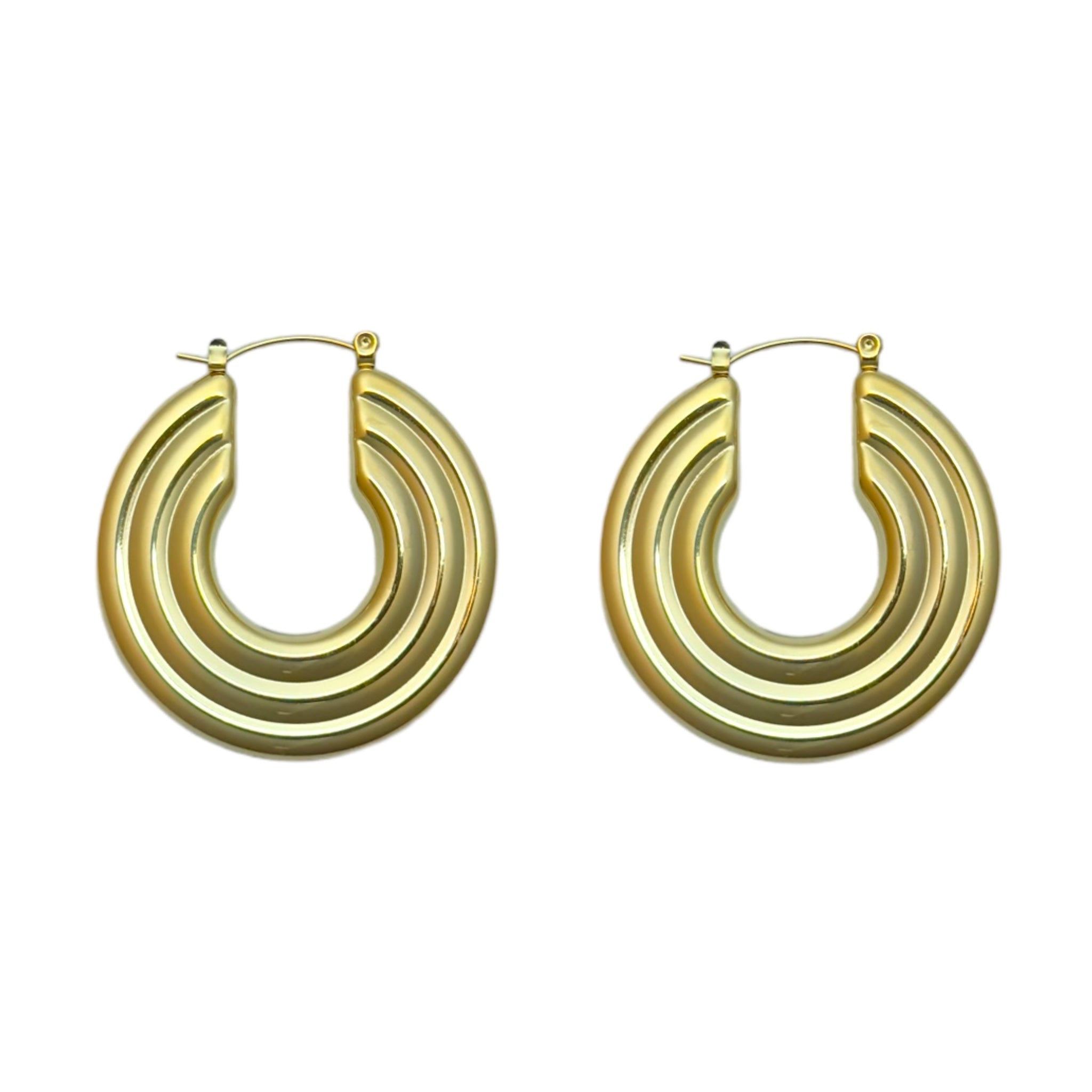 Earring triple layered hoops earrings