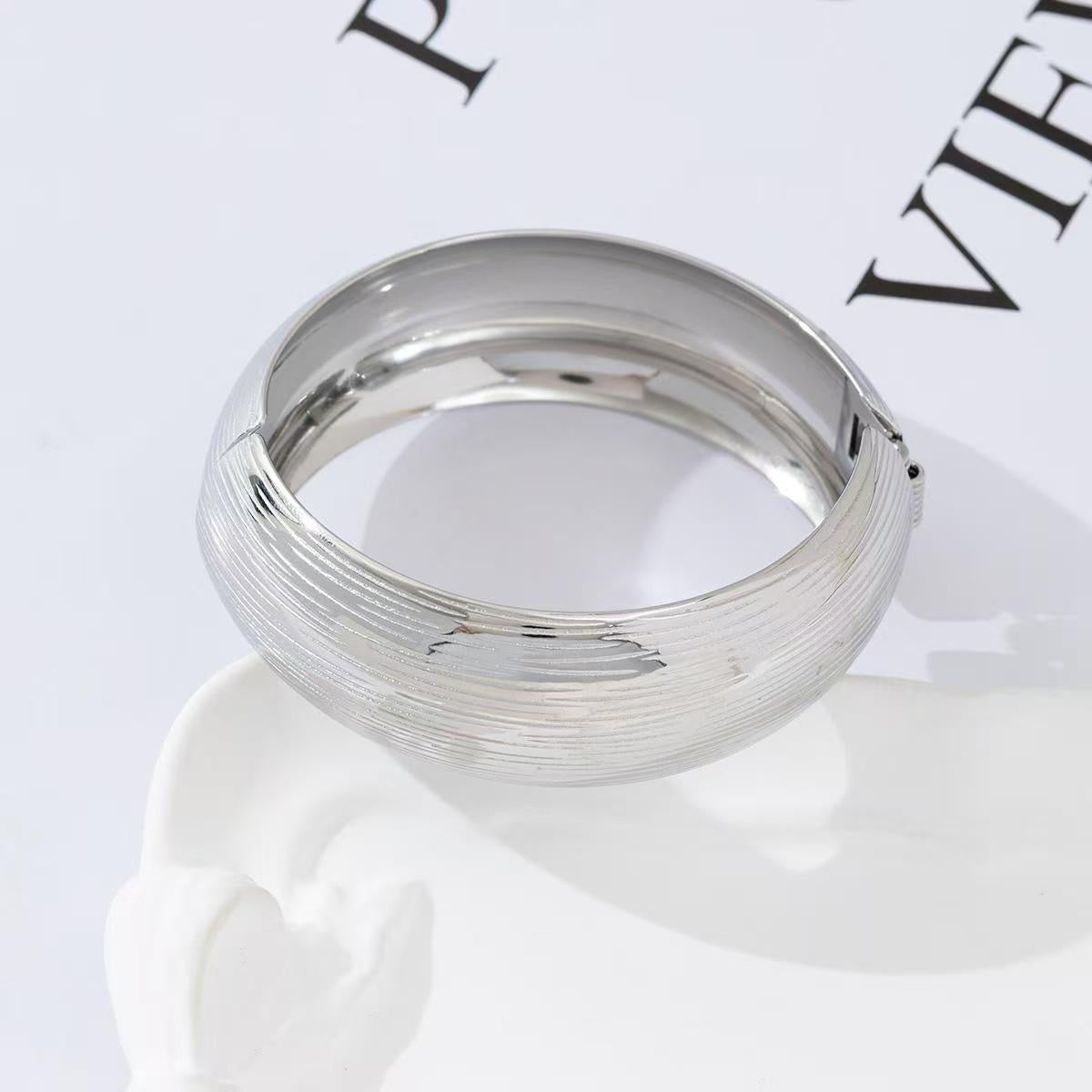 Olivia bangle