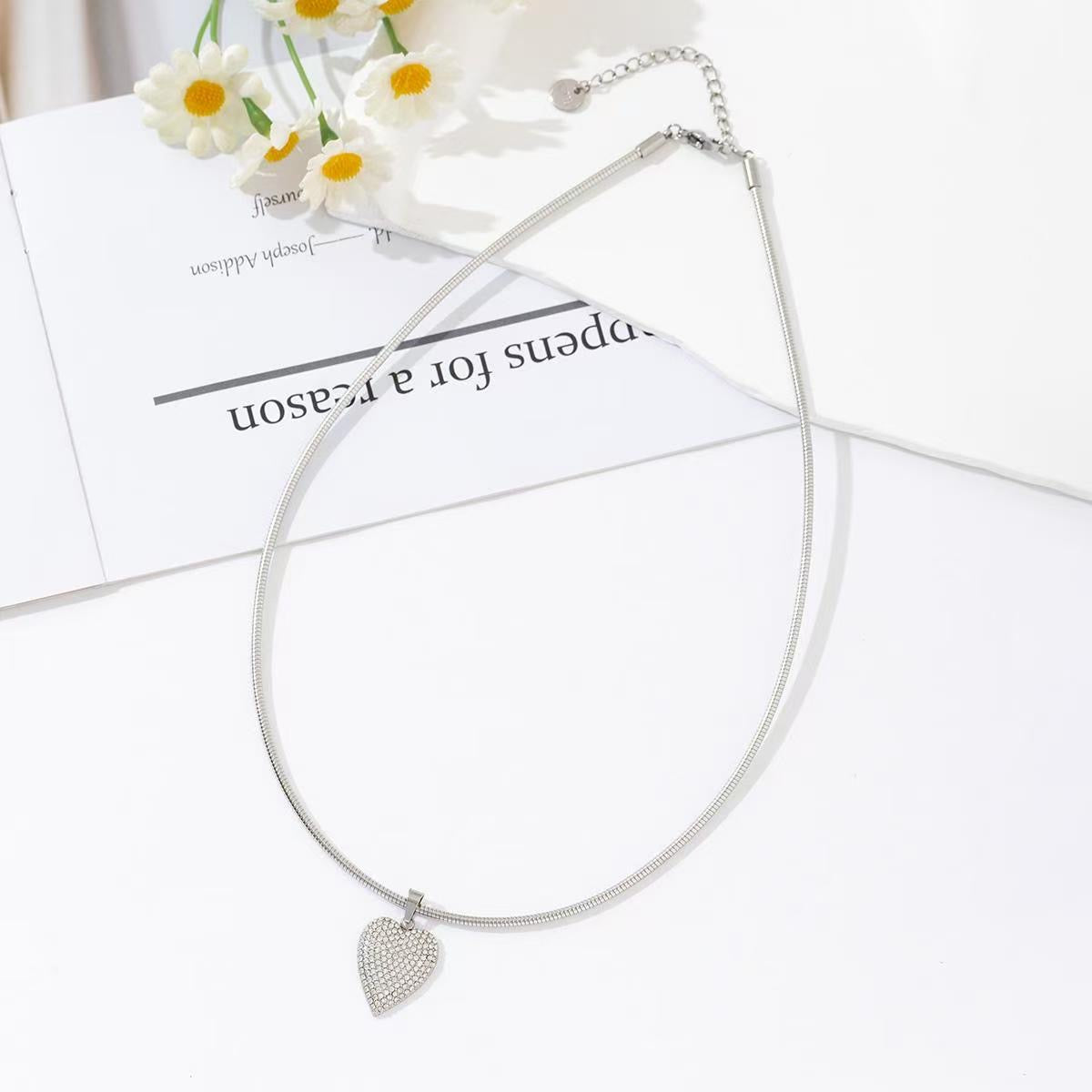 Snakey love ketting