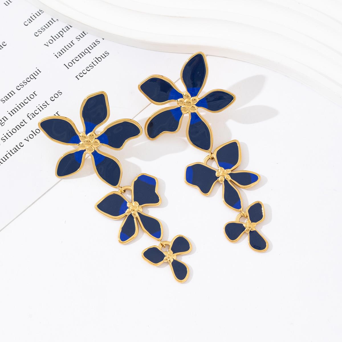 Flowery statement earrings