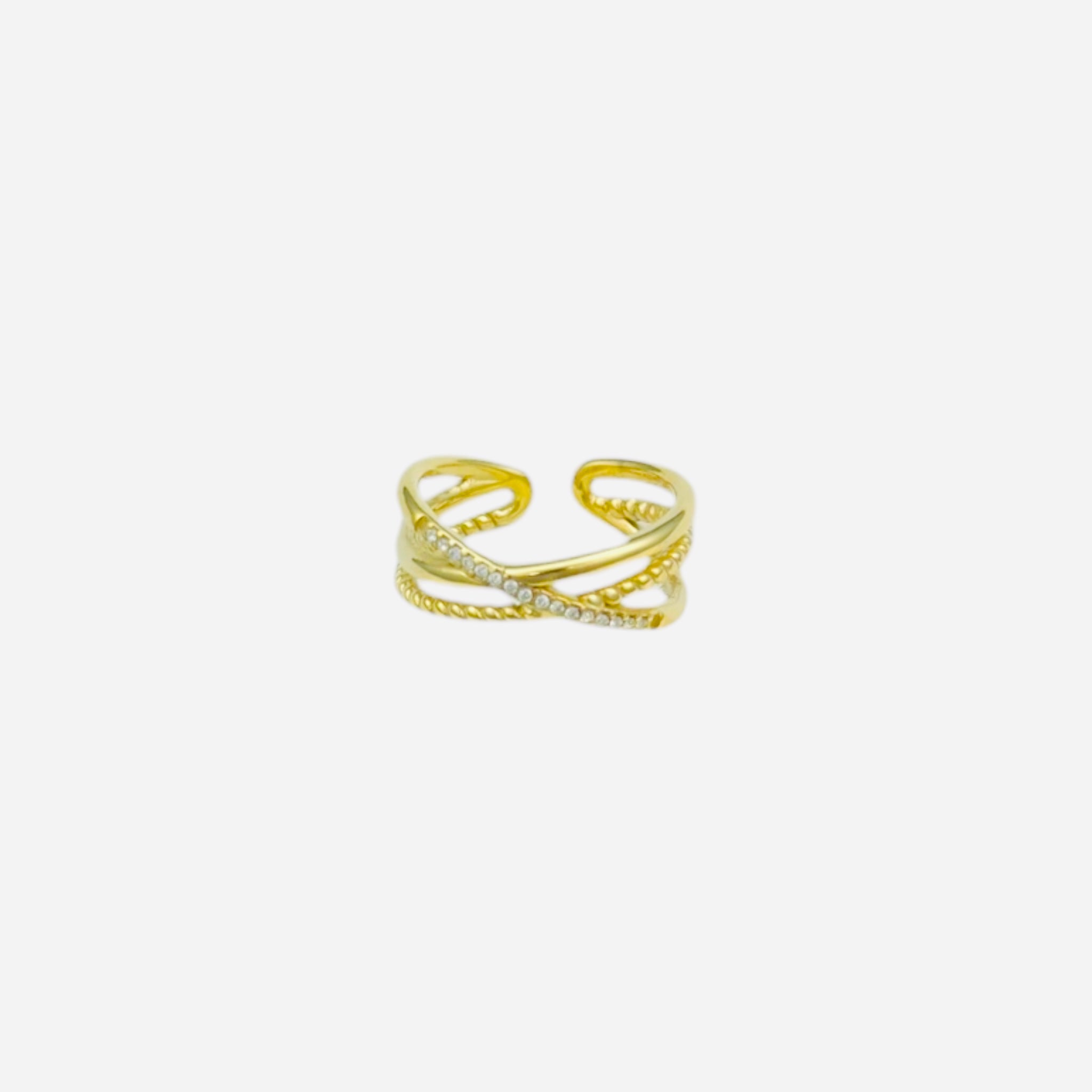 Twisted stras ring