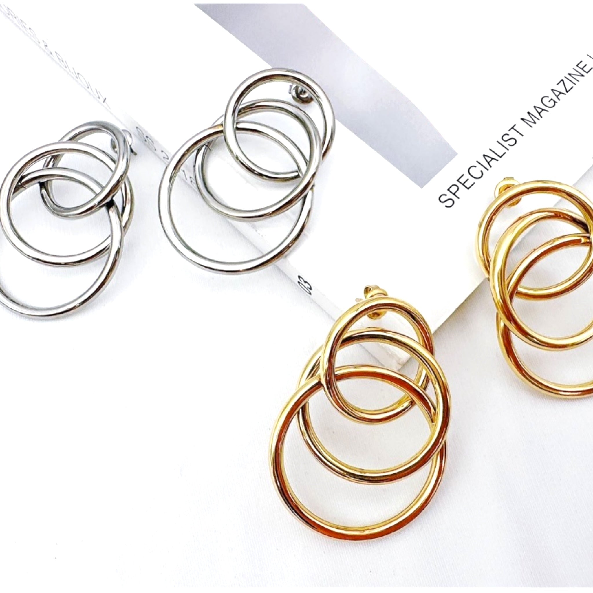 Looping loops stud earrings