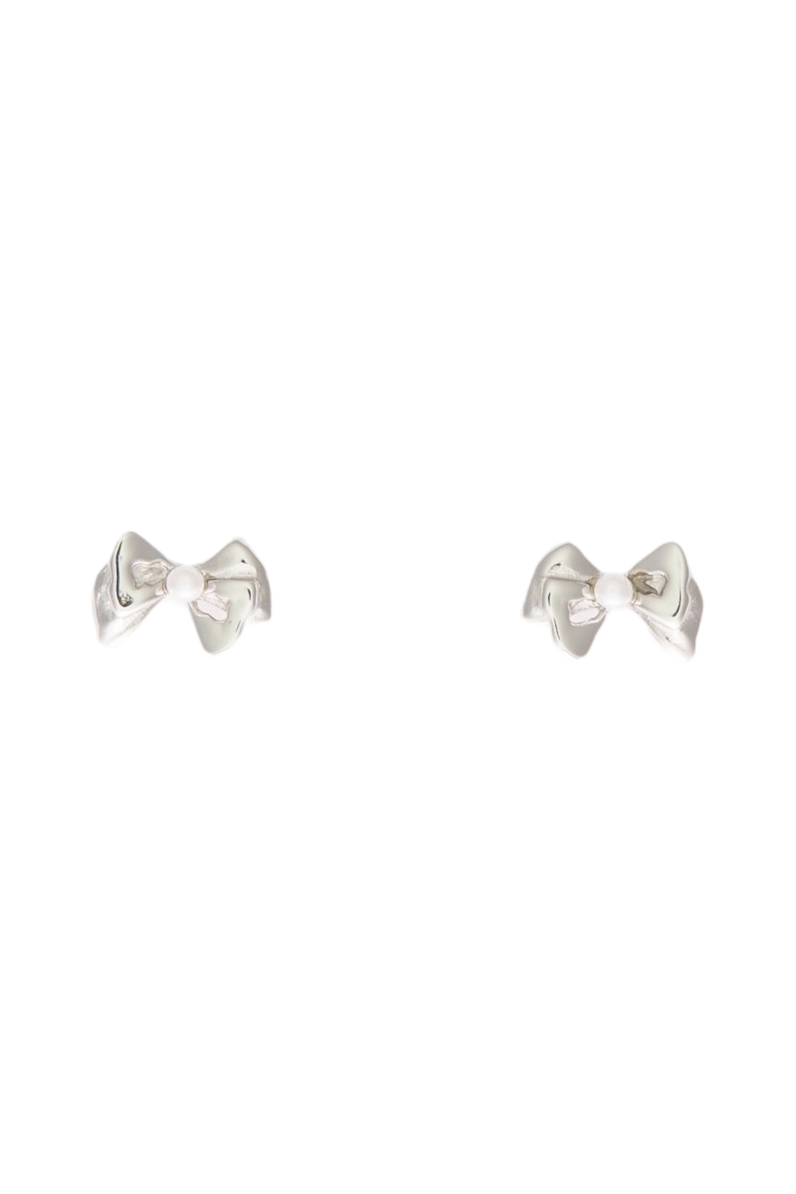 Bow pearl stud earrings