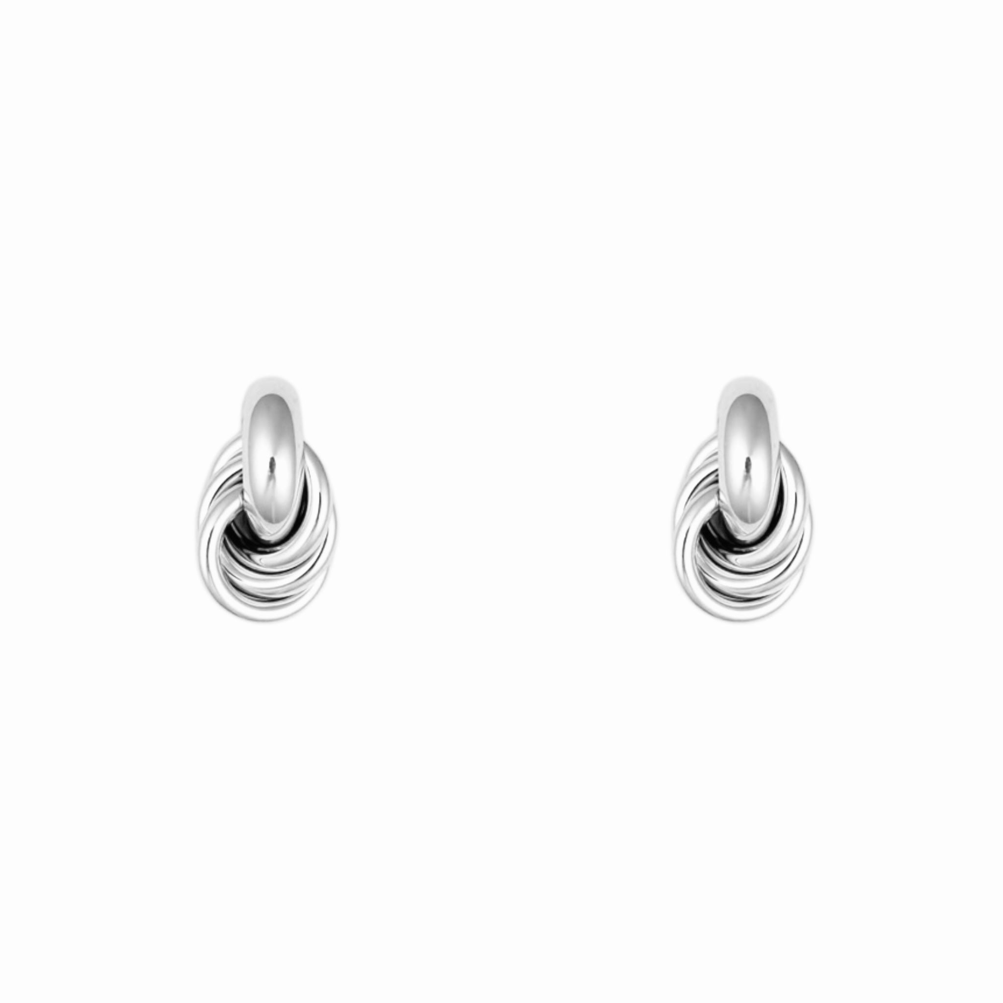 Twisted class stud earrings