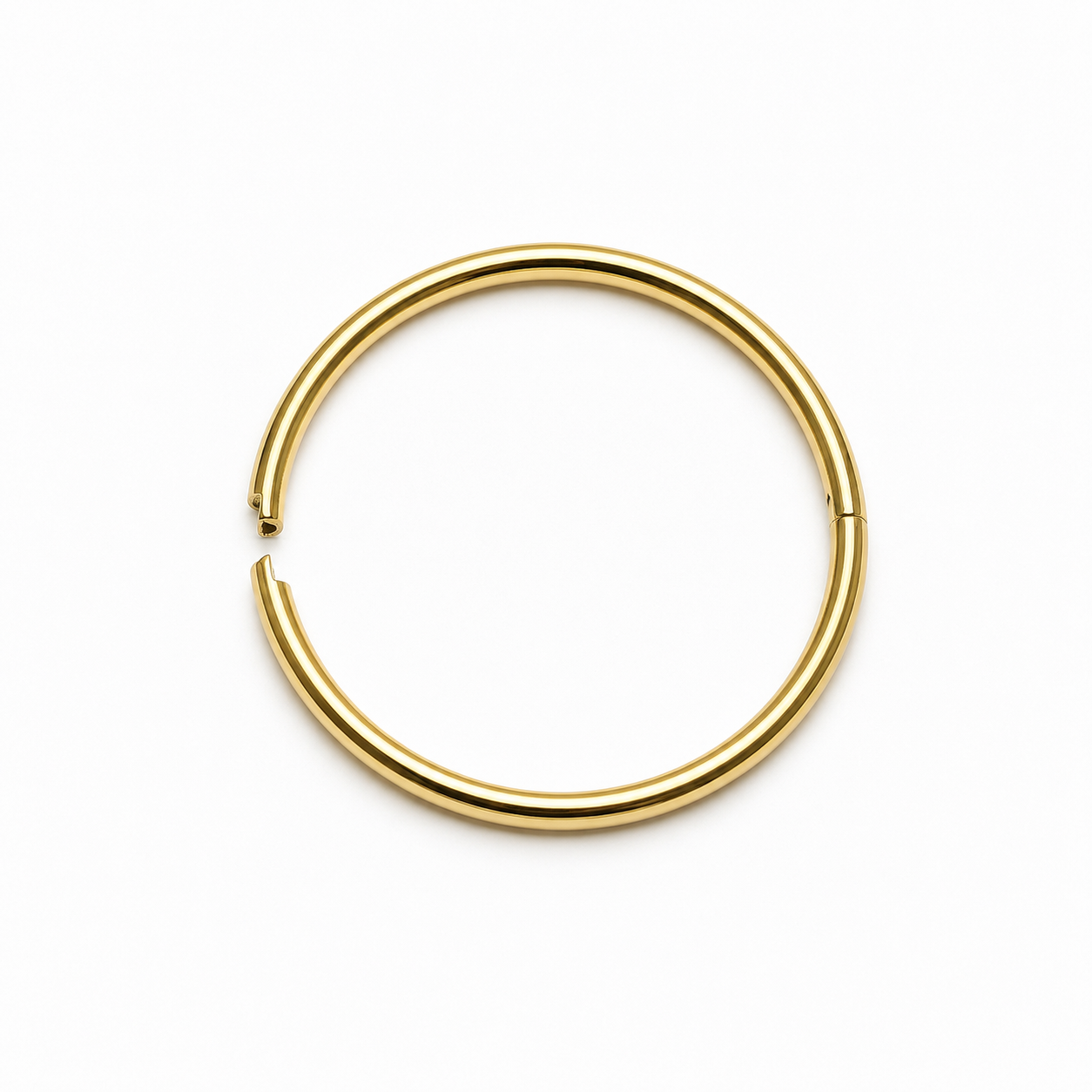 Simple round bangle
