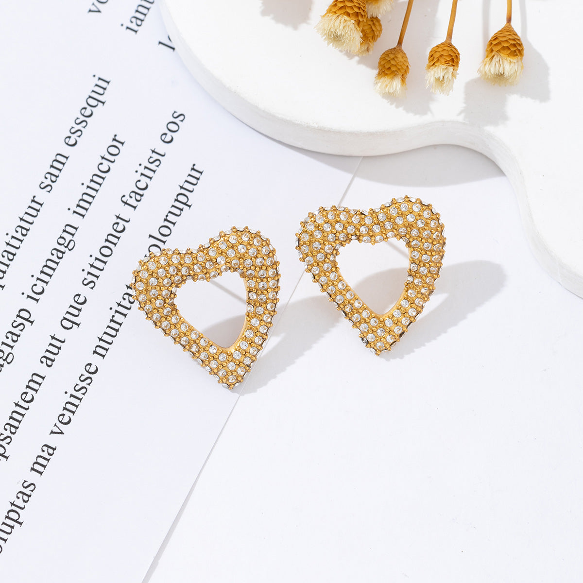 Open rhinestone love stud earrings