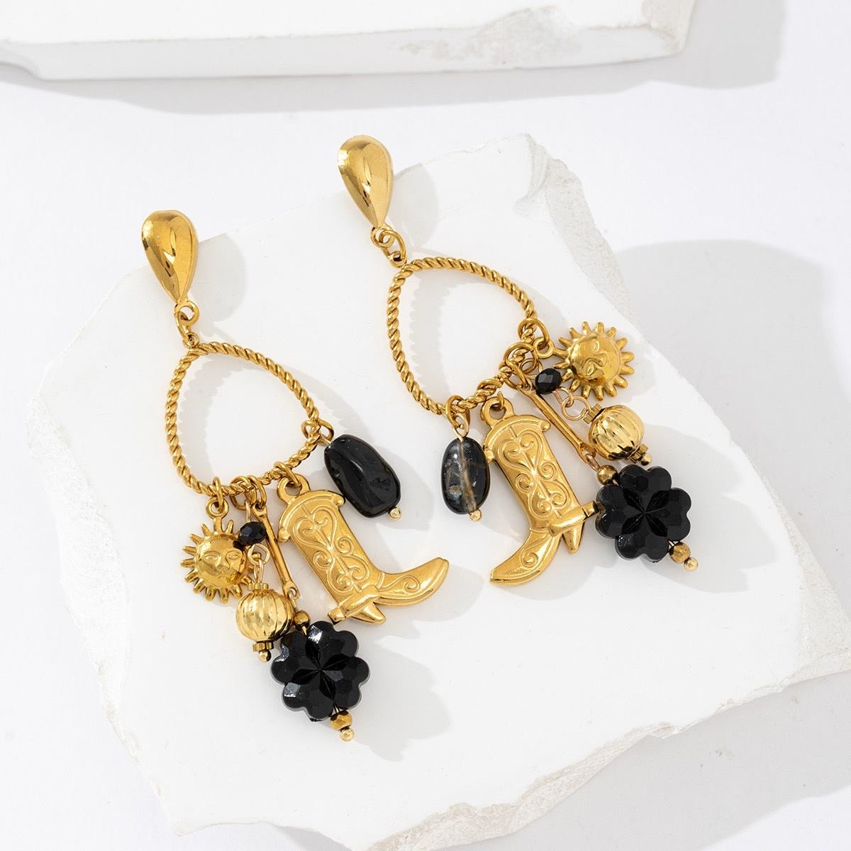Widow hawk statement earring