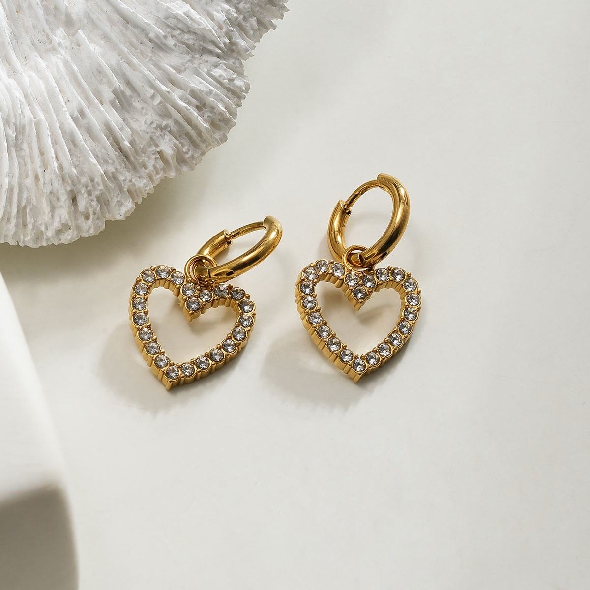 Strassy hearts drop earrings