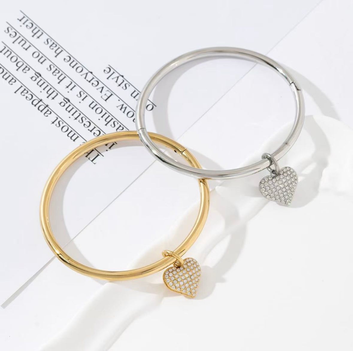 Love strass bangle