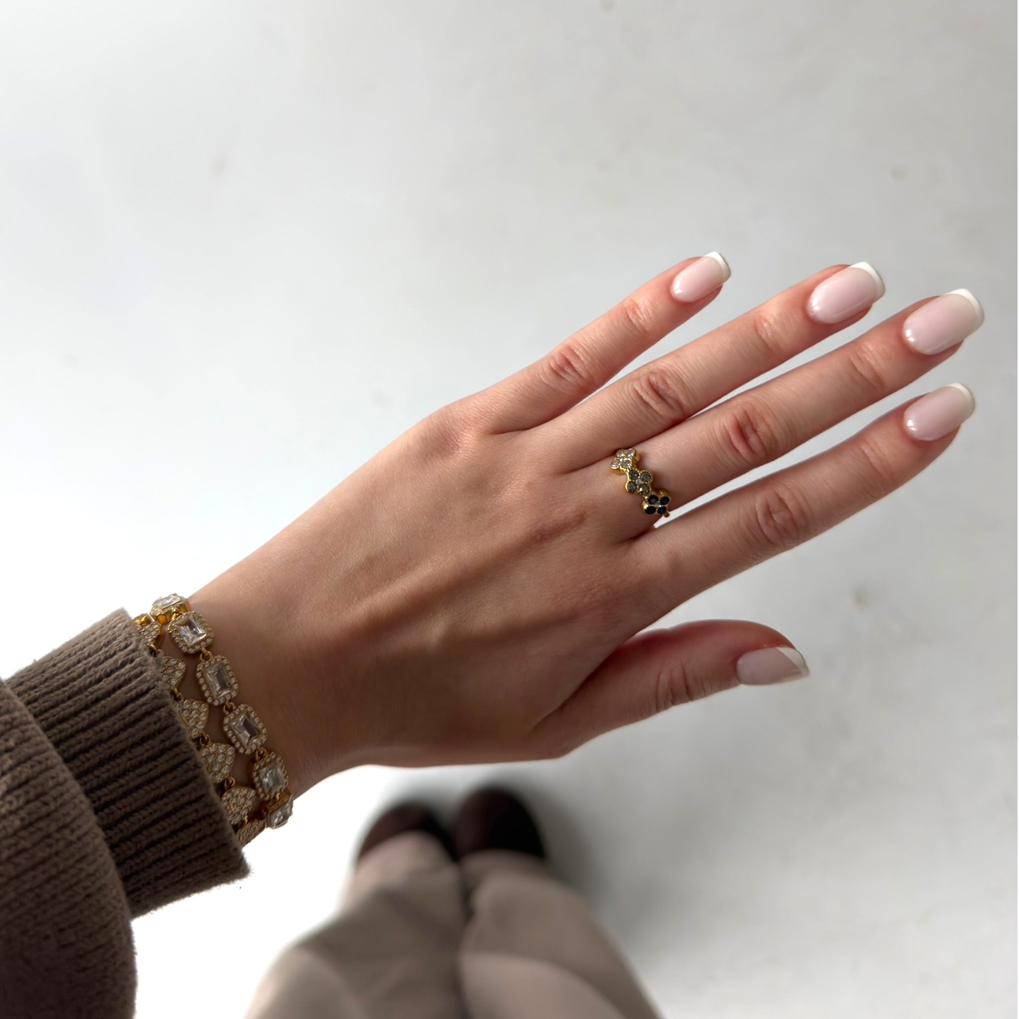 Clove ring