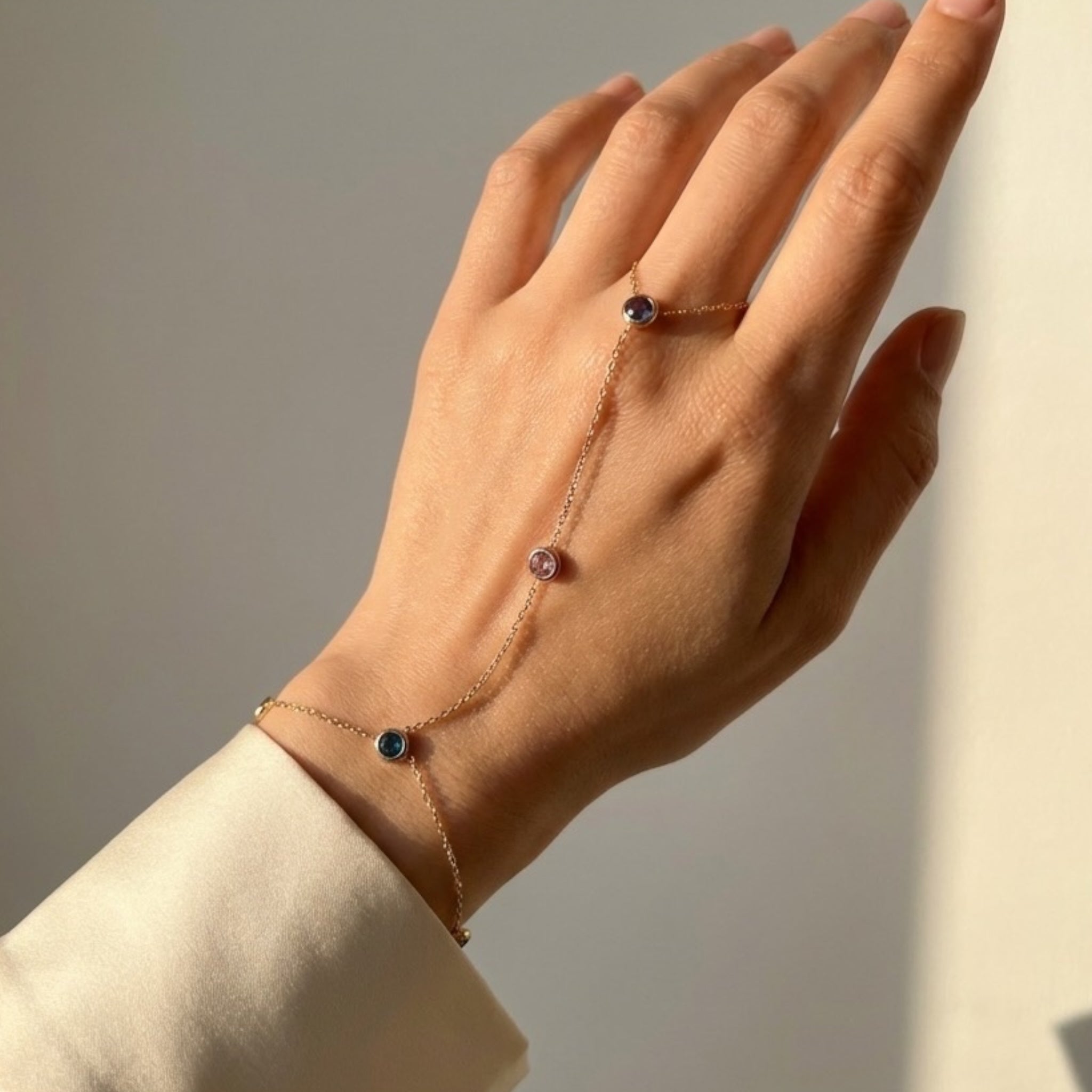 Fröhliche Handkette
