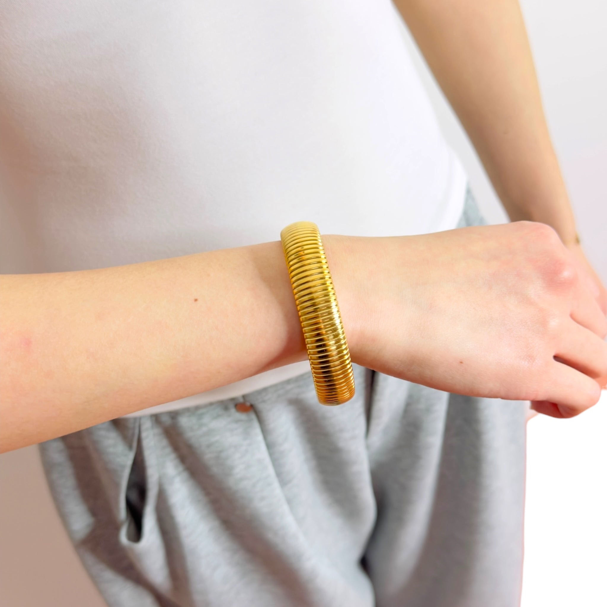 Statement snake armband