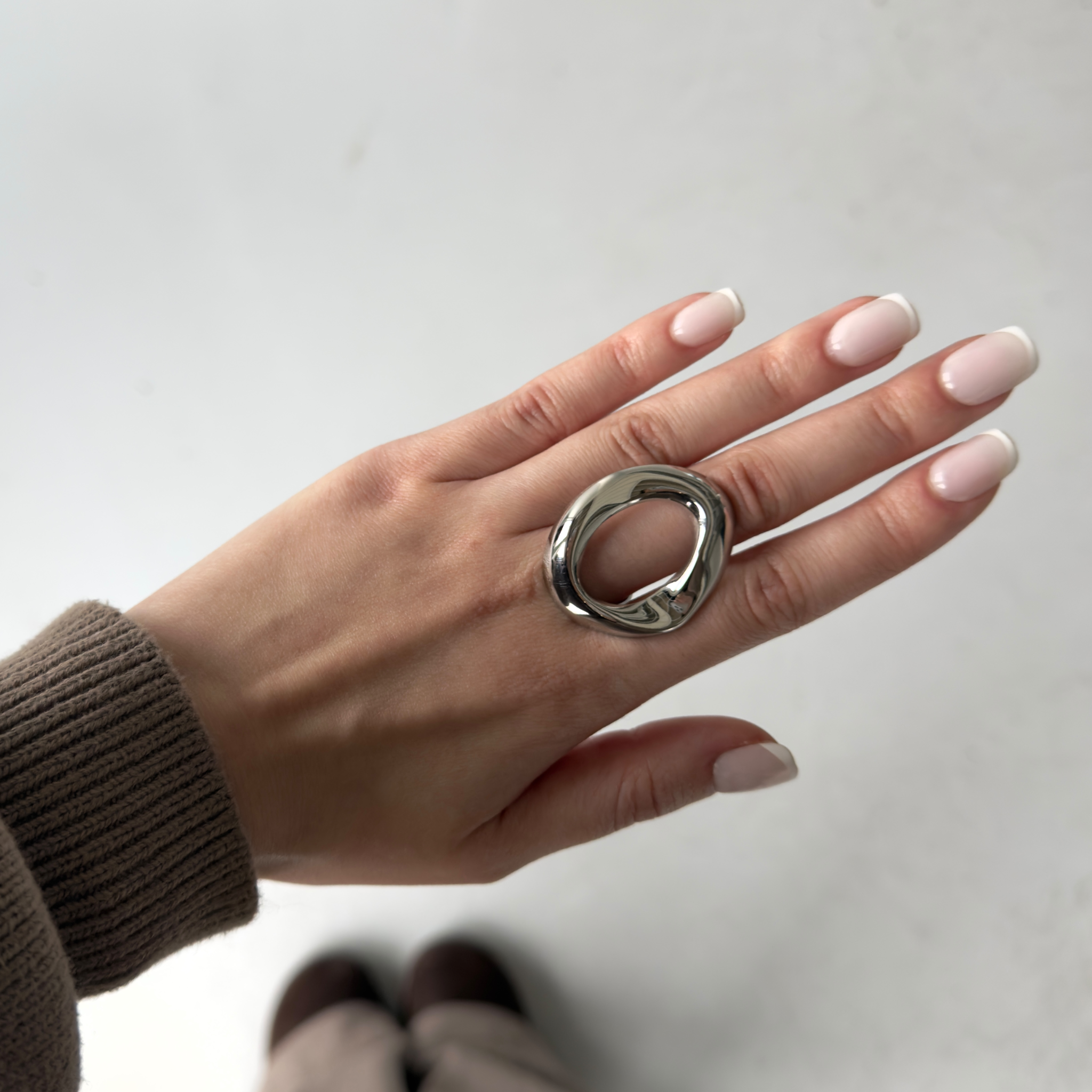Ovals ring