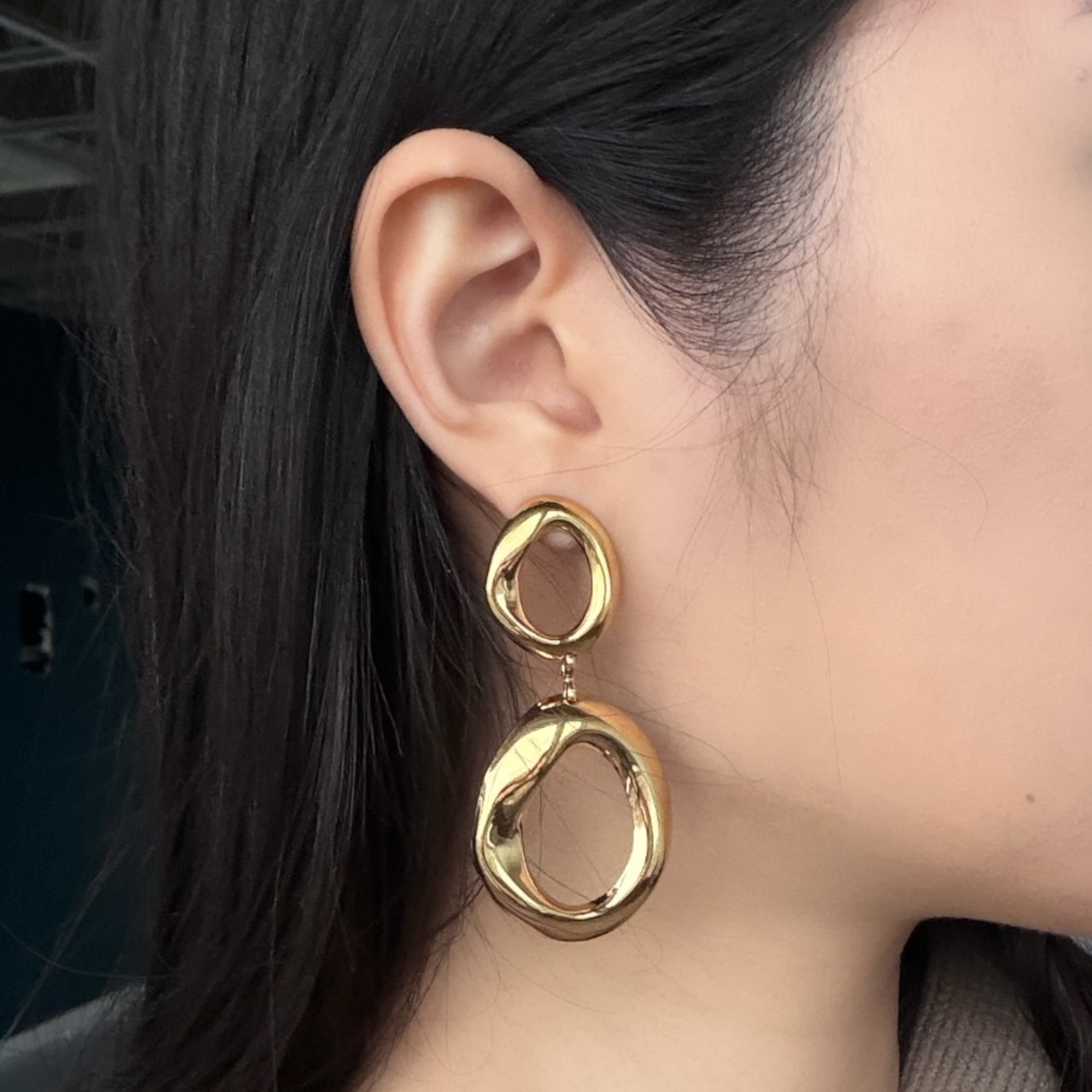 Oval statement earrings