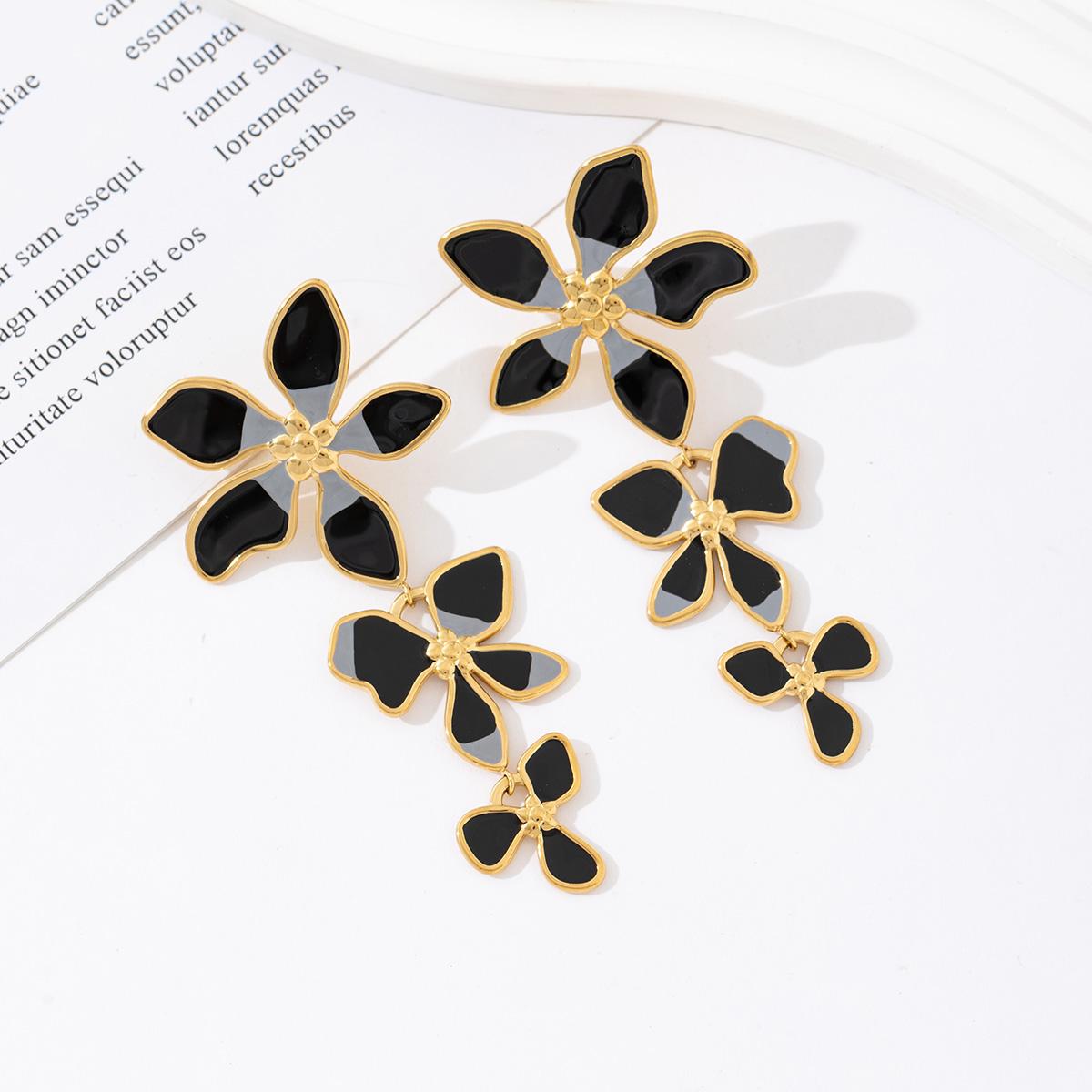 Flowery statement earrings