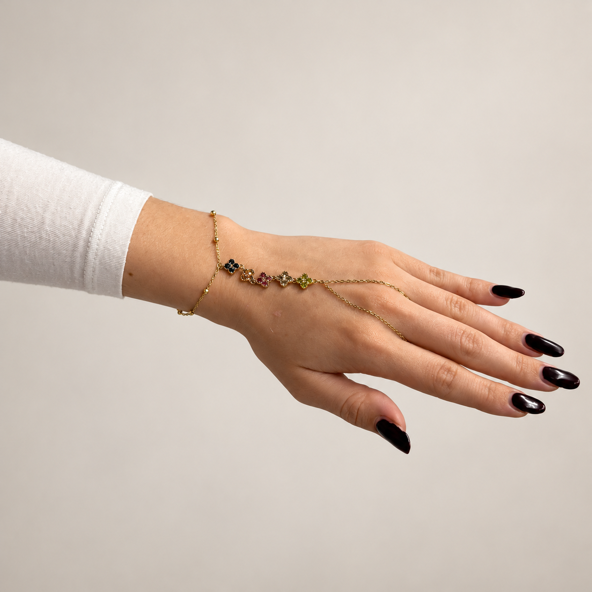 Clover hand chain Goud SOFIZARE