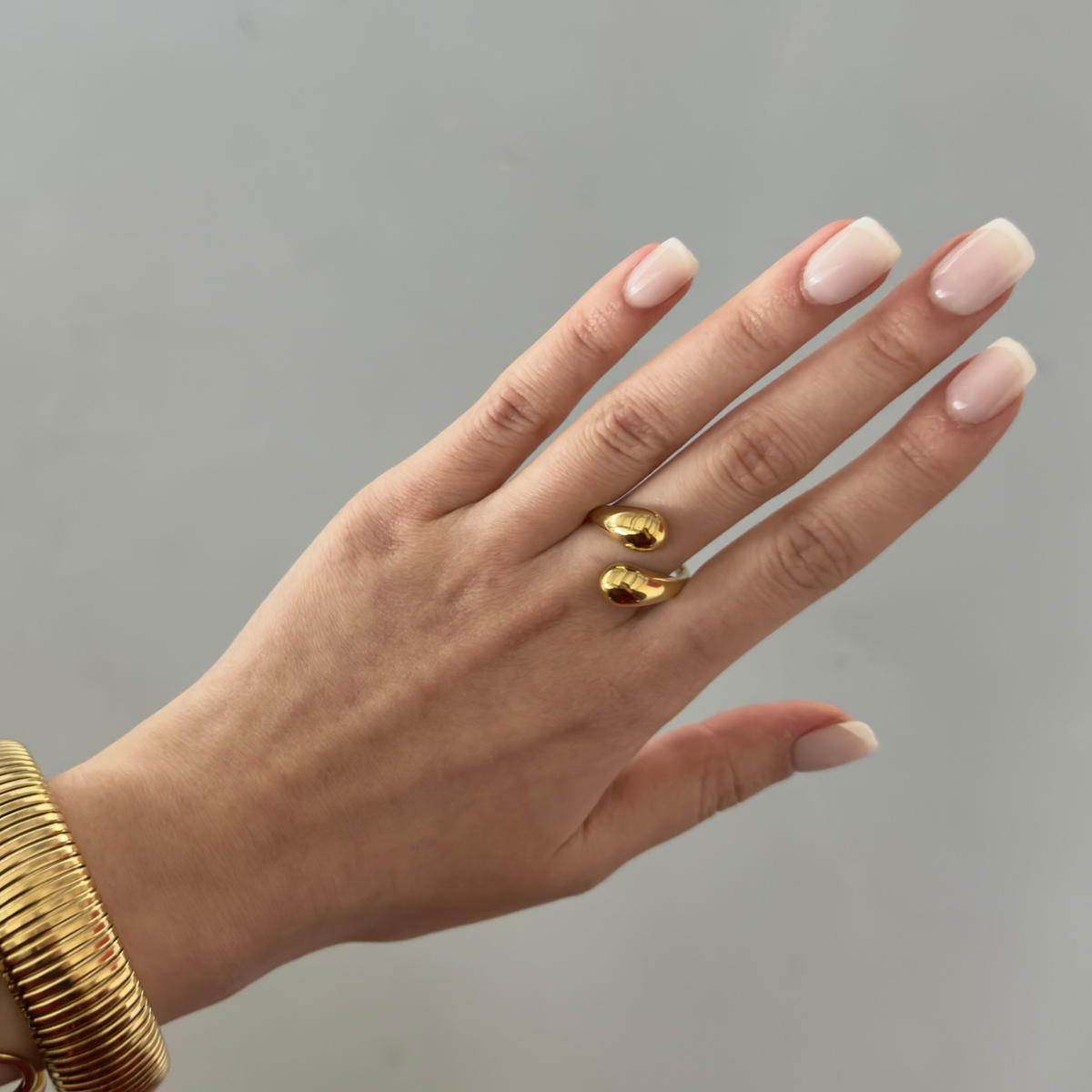 Dumbs ring Goud SOFIZARE