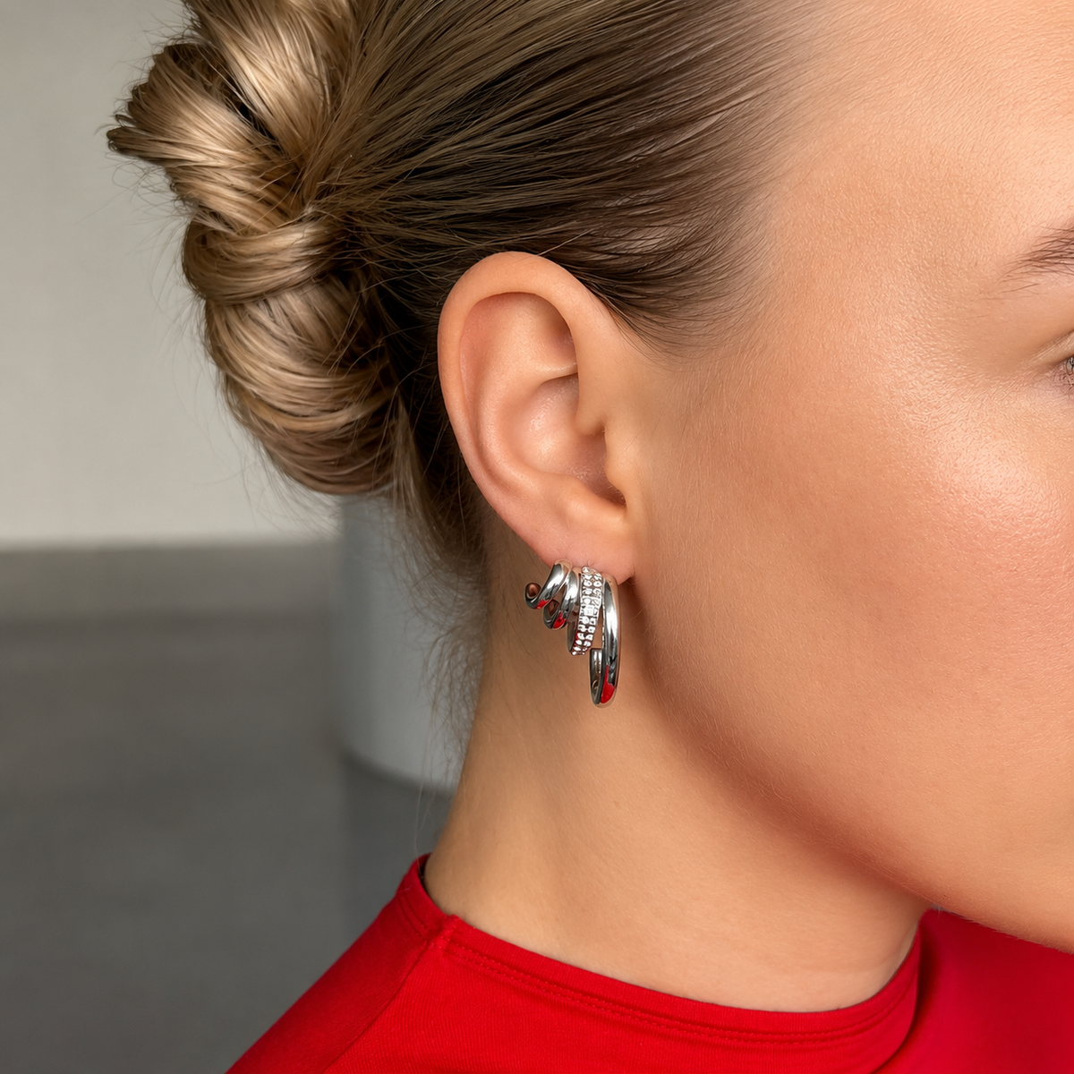 Fear strass oorbellen Goud SOFIZARE