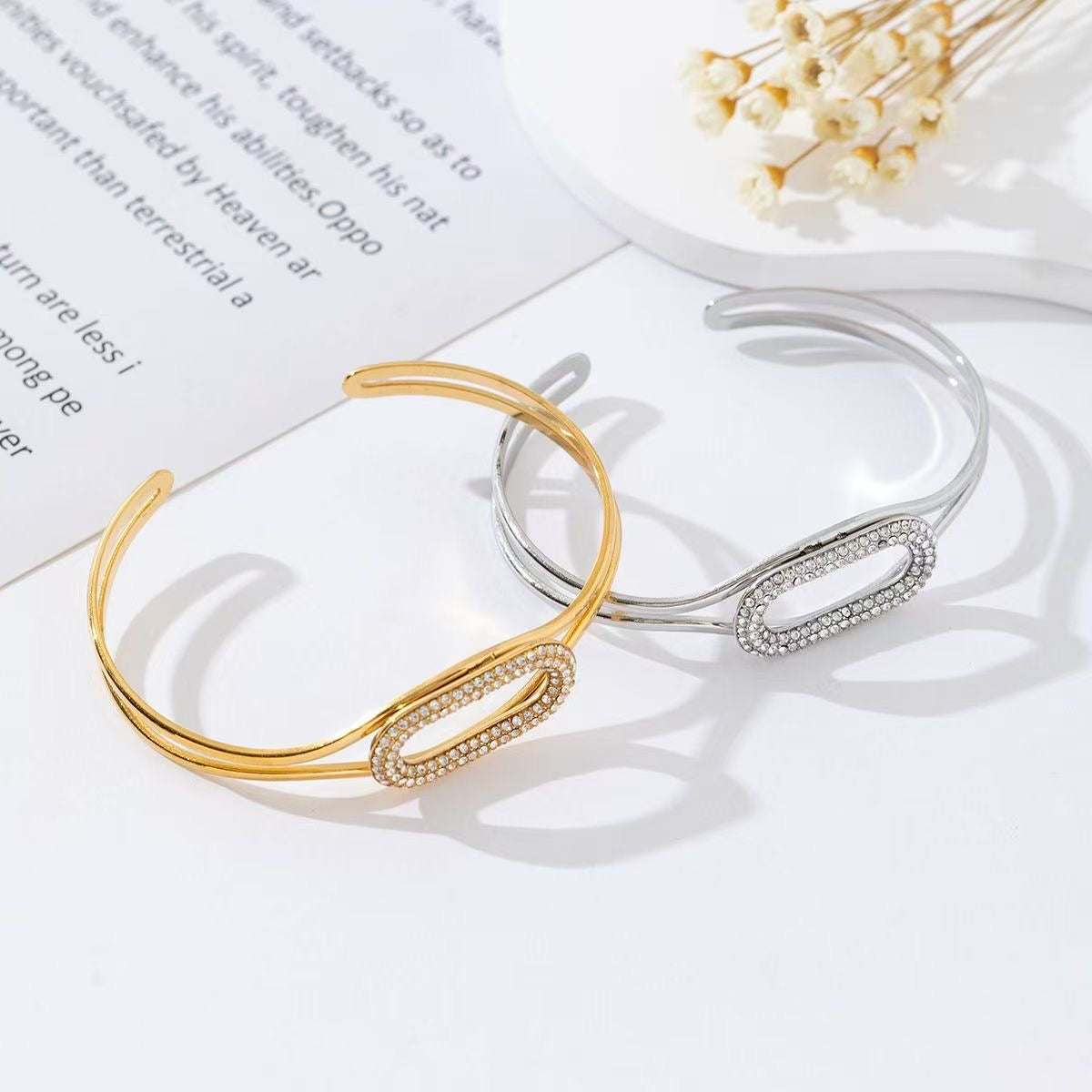 Oval strass bangle Goud SOFIZARE