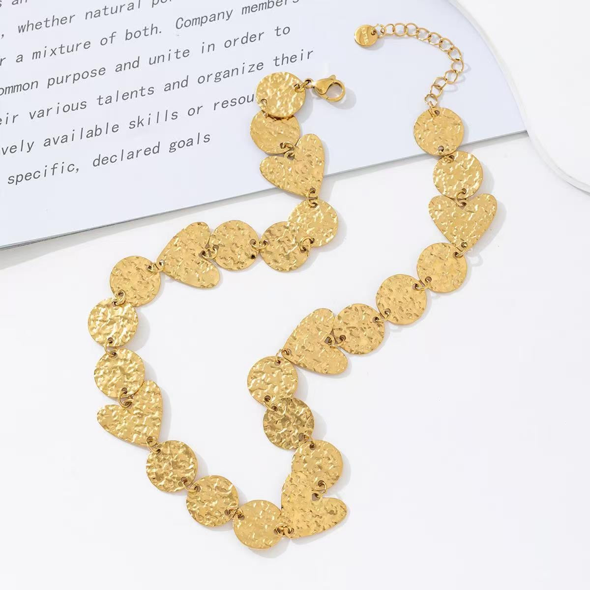 Statement spikey love ketting