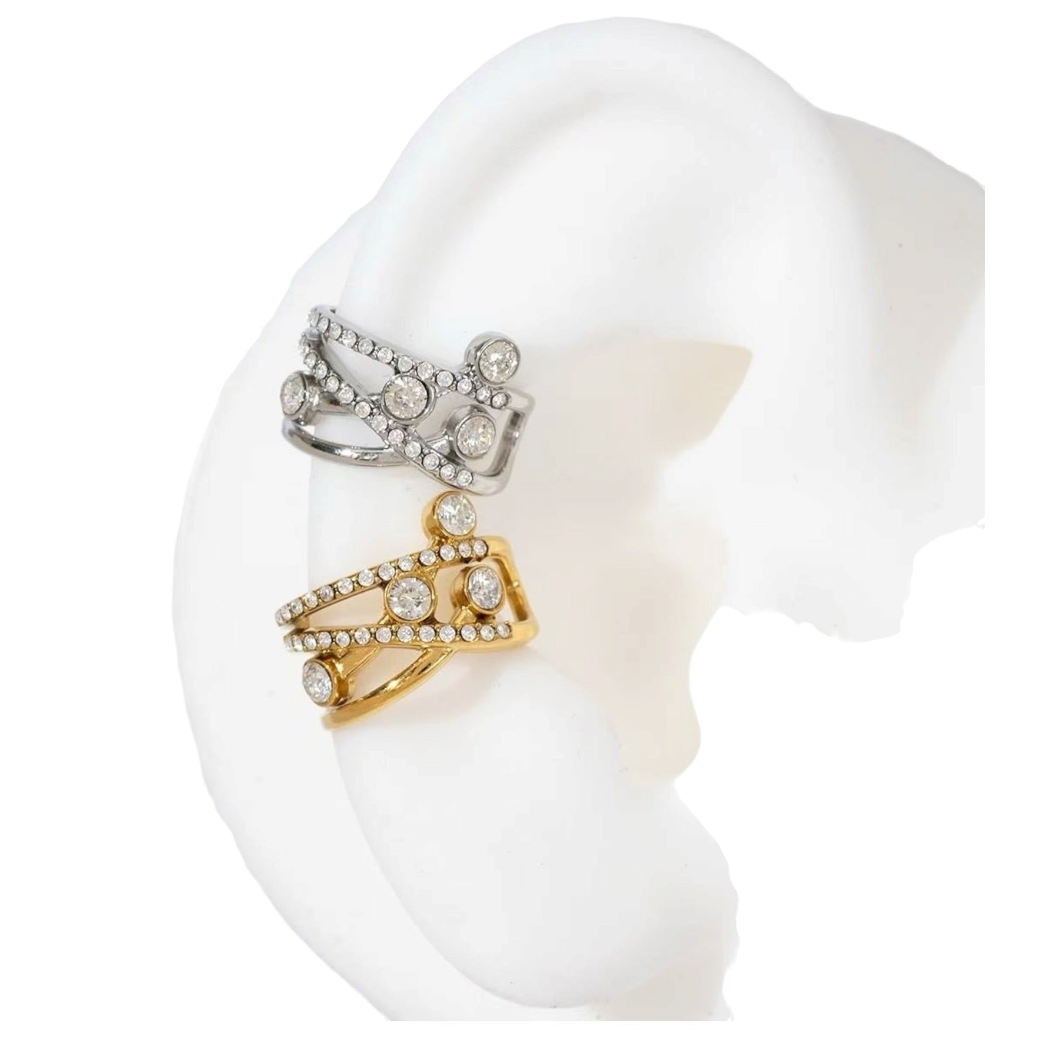 Twisted ear cuff
