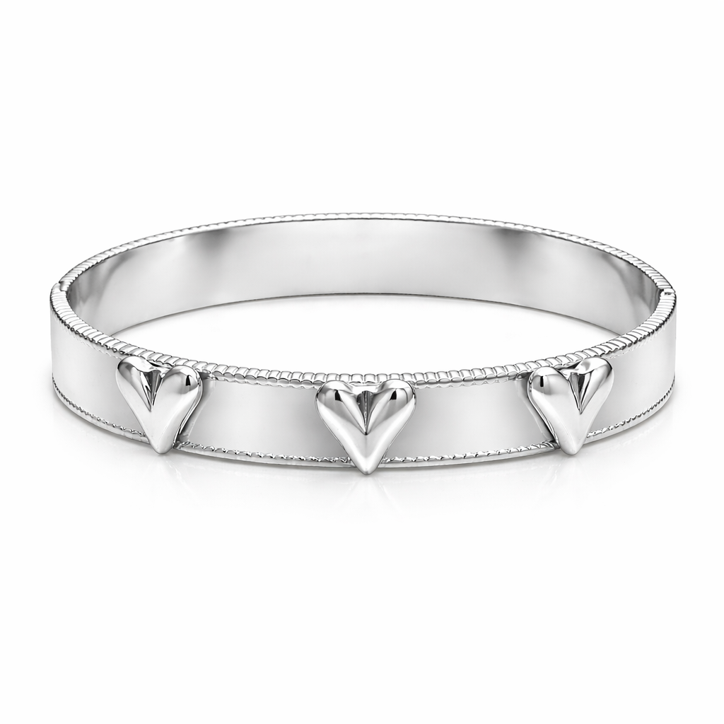 Pointed heart bangle