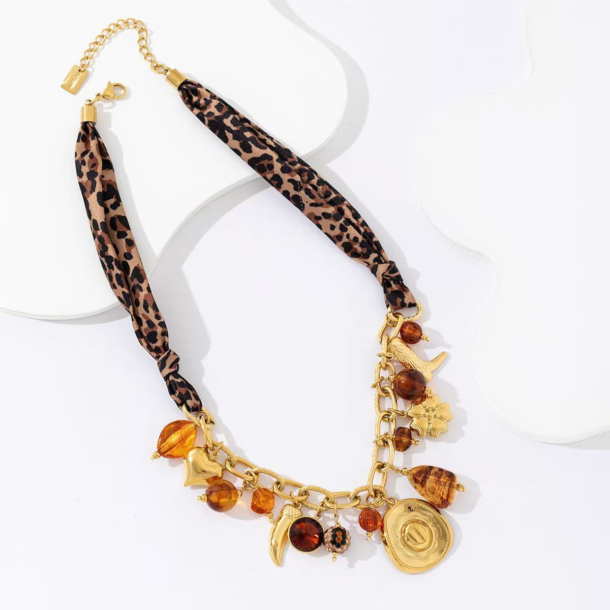 Cowboy bandana bedel ketting