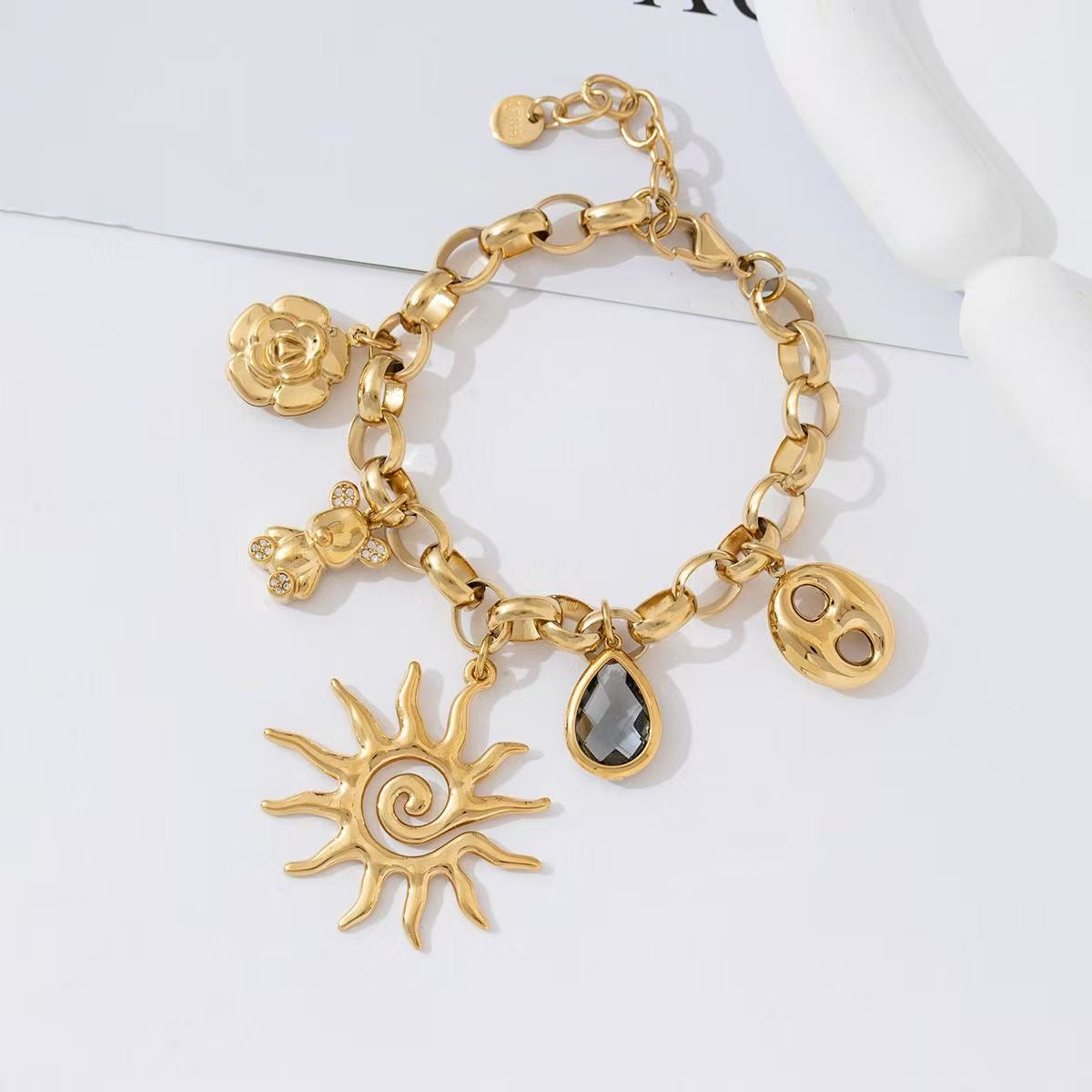 Spiral bedel armband
