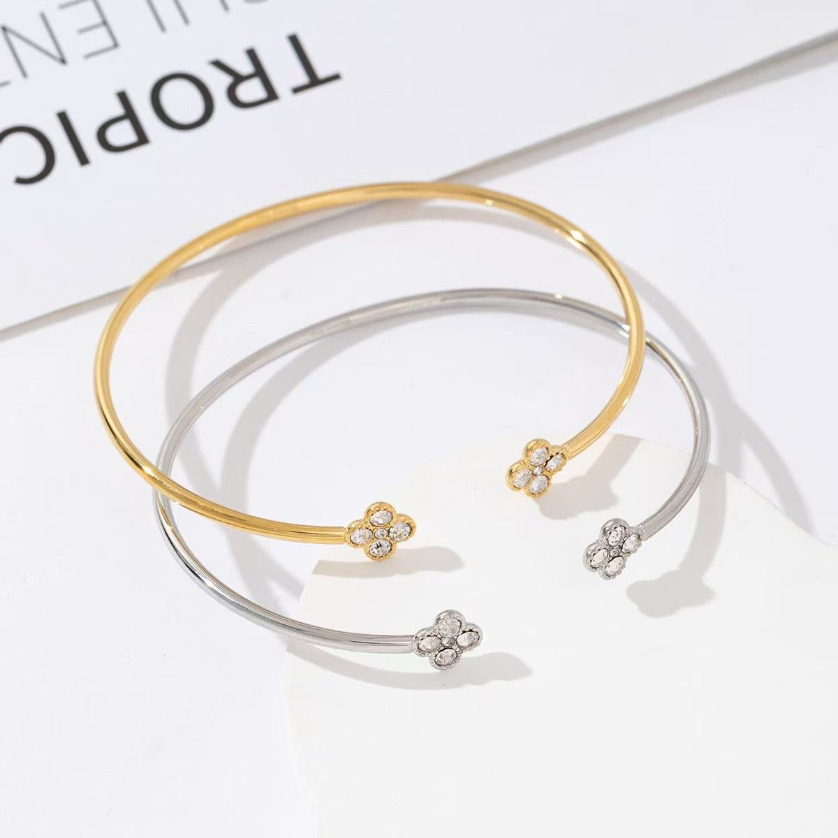 Open Clover bangle