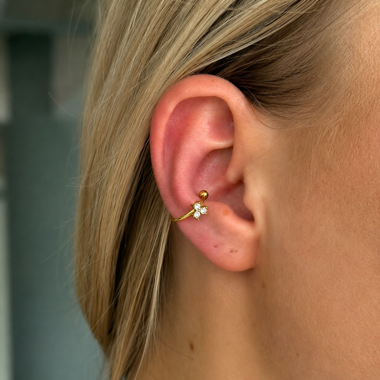 Dottie ear cuff