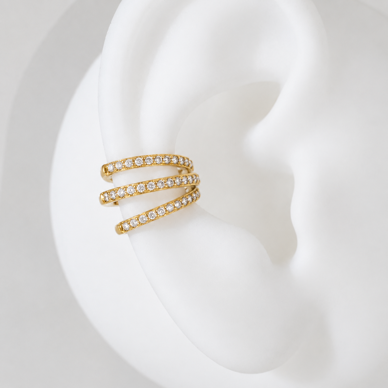 Triple stripe strass ear cuff