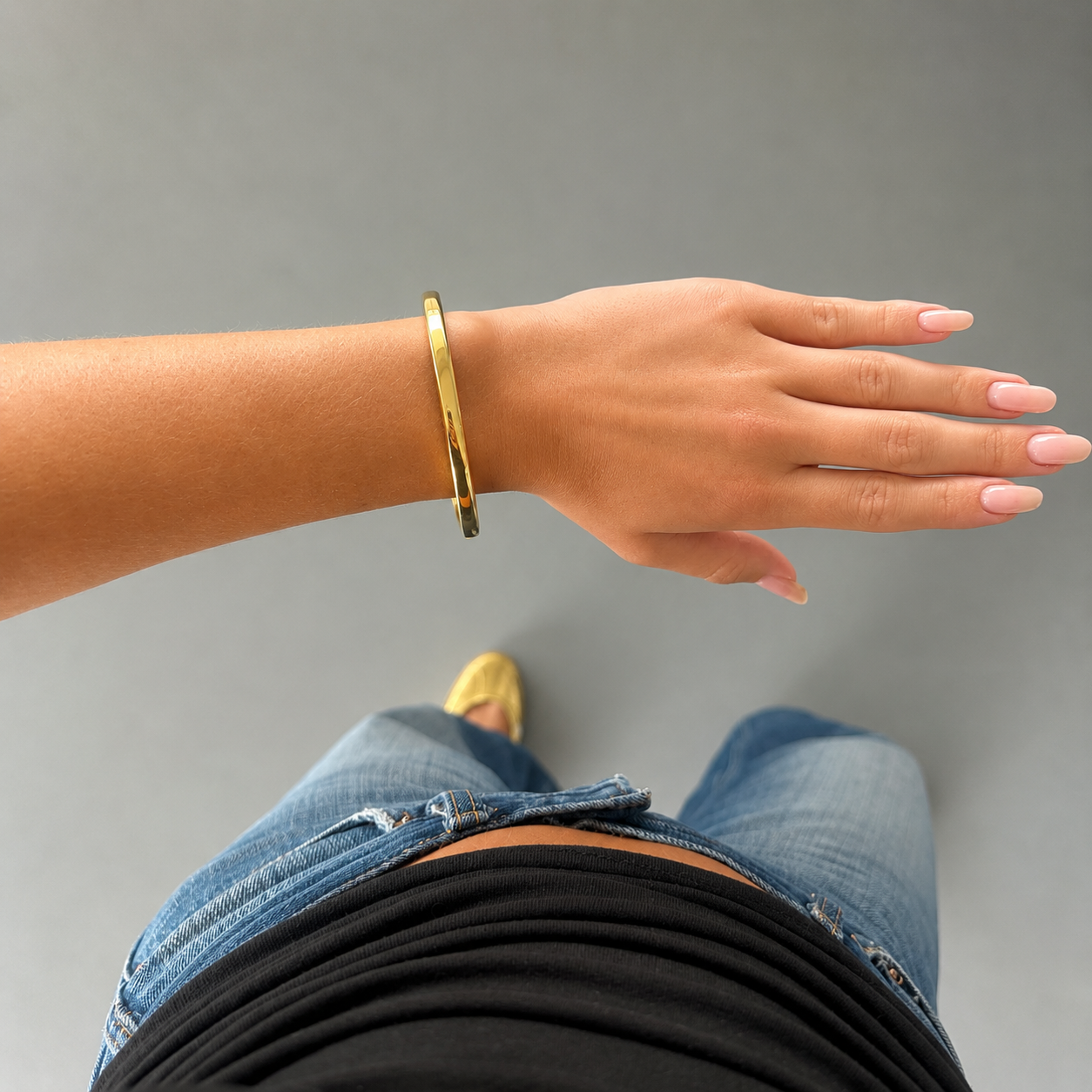 Classy roundo bangle