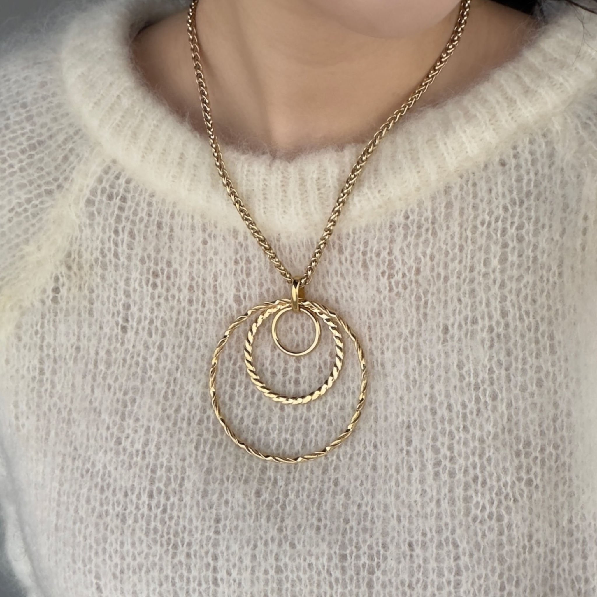 Triple circle ketting