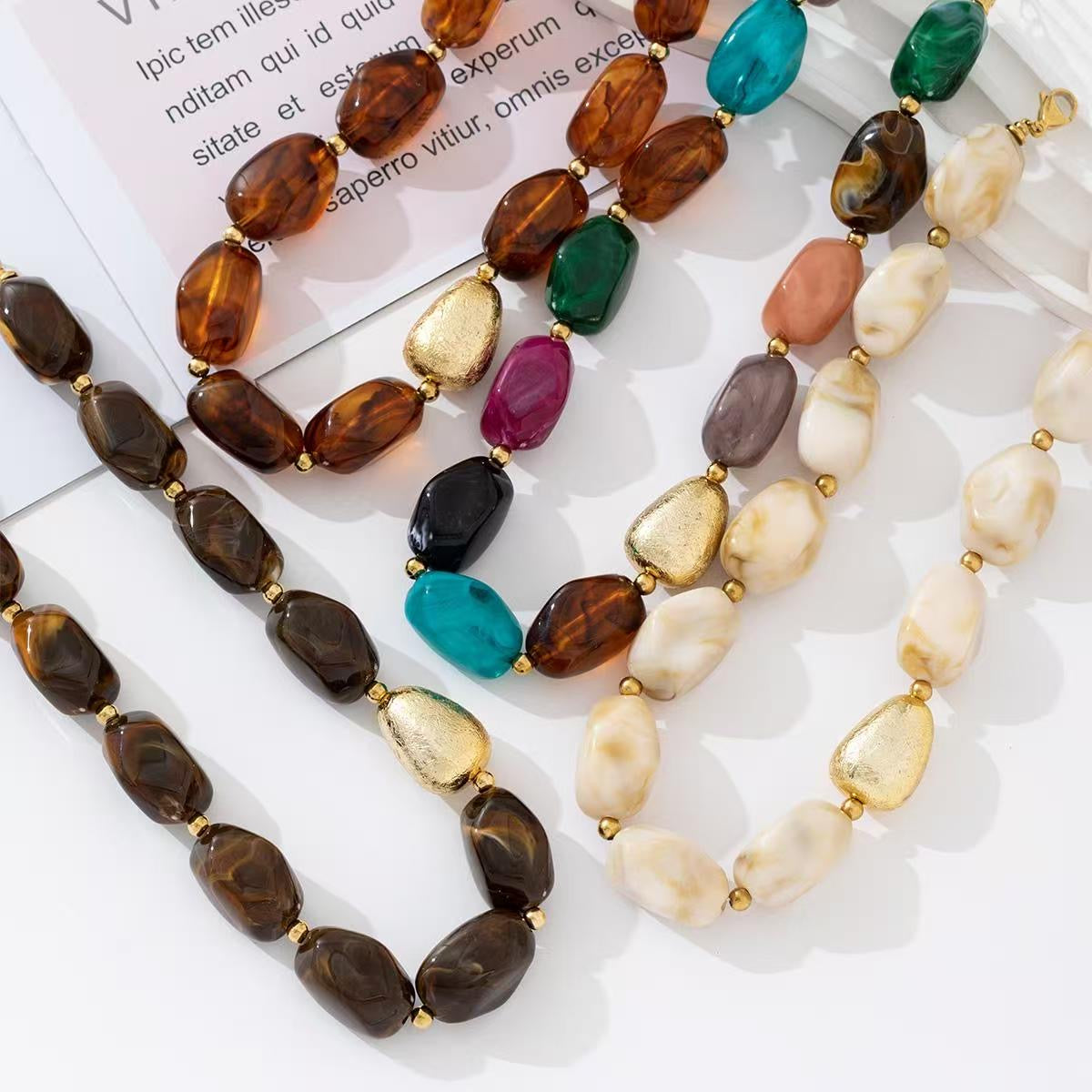 Stone beads ketting