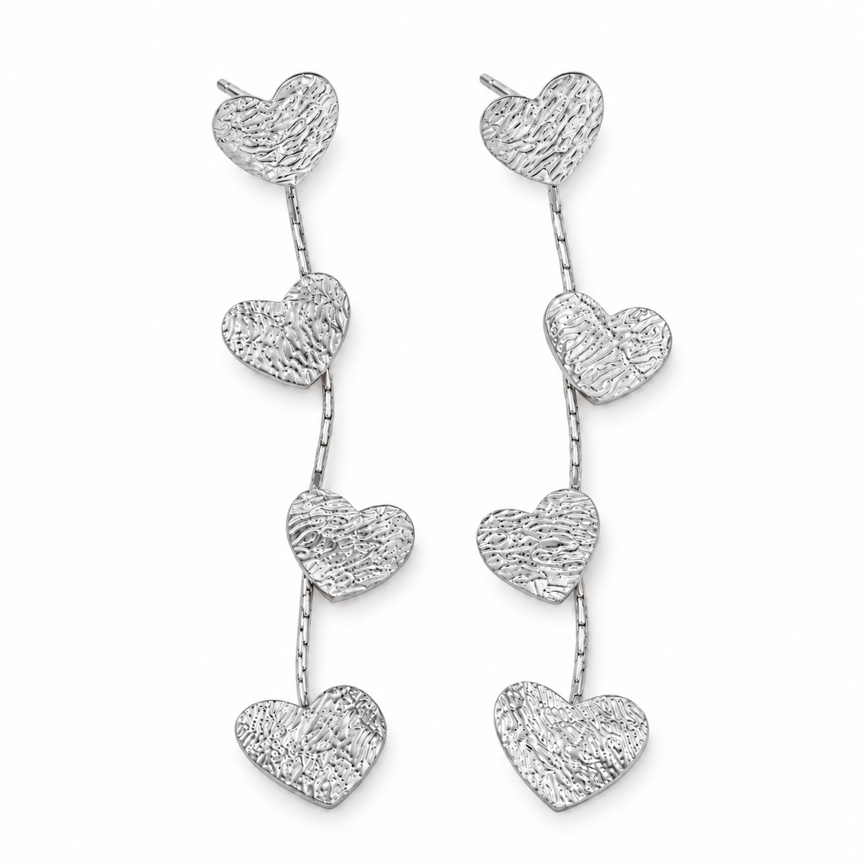 Hanging hearts statement oorbellen