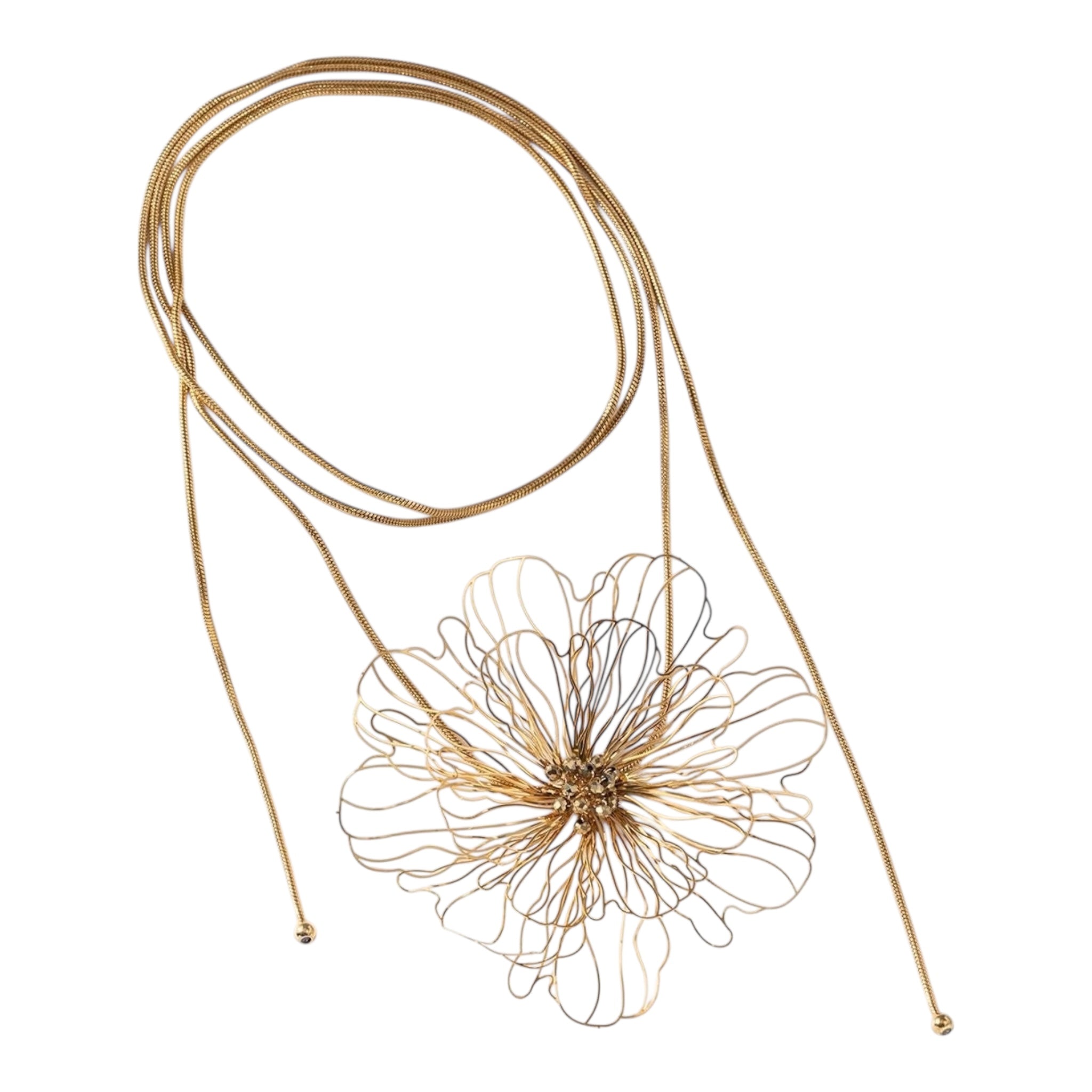Statement flower necklace