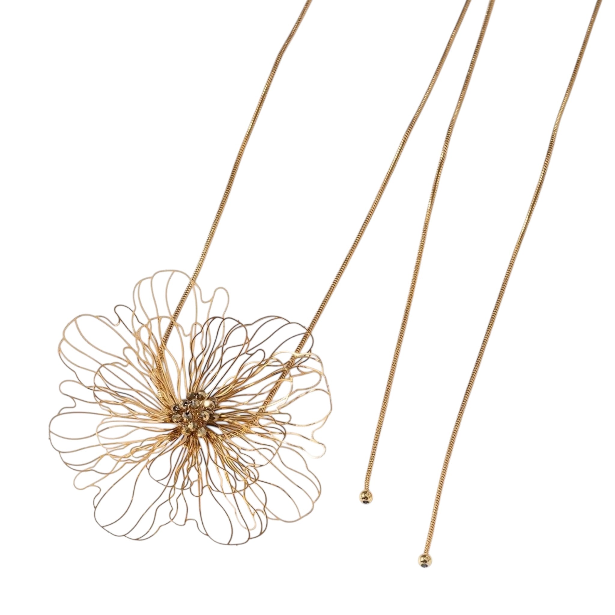 Statement flower necklace
