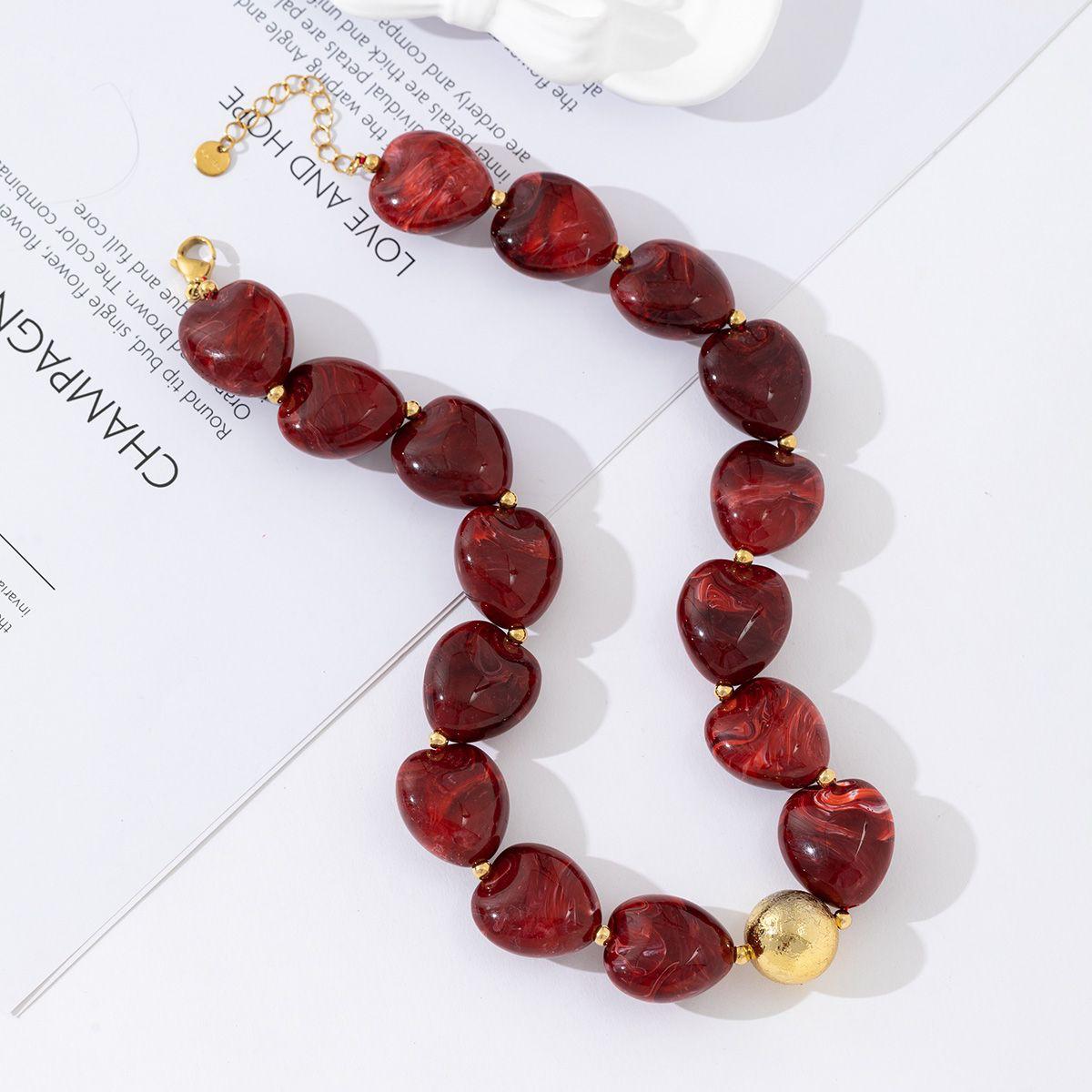 Pear beads ketting