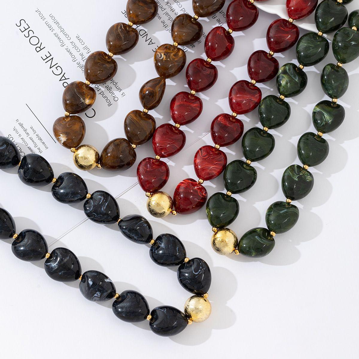 Pear beads ketting