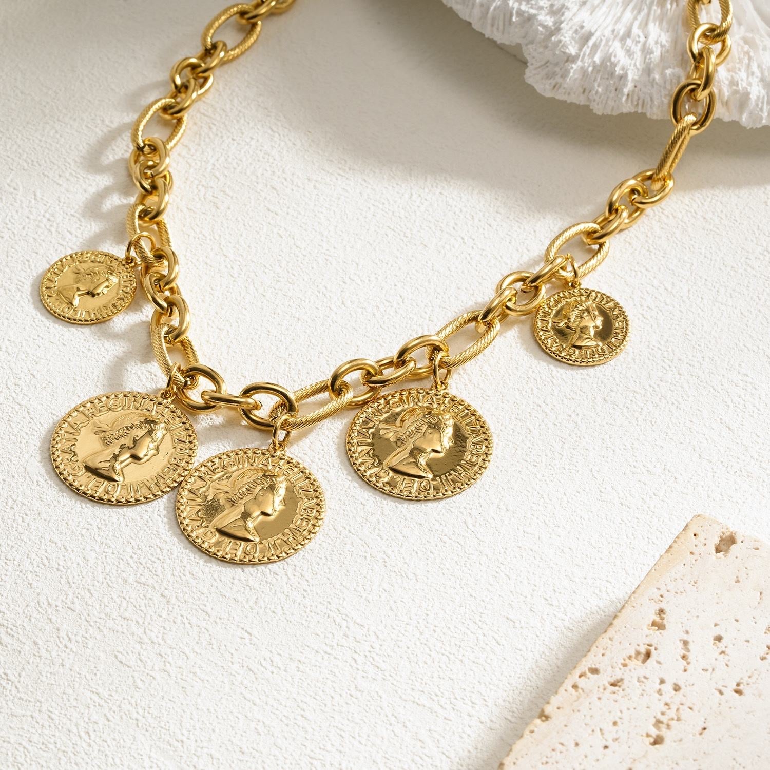 Golden coins bedel ketting