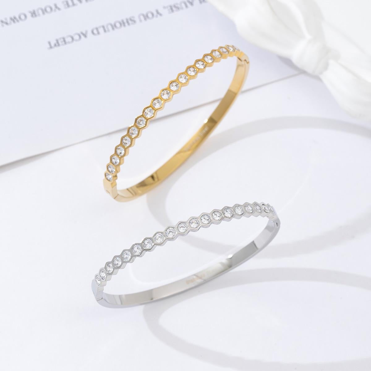 Statement stone bangle