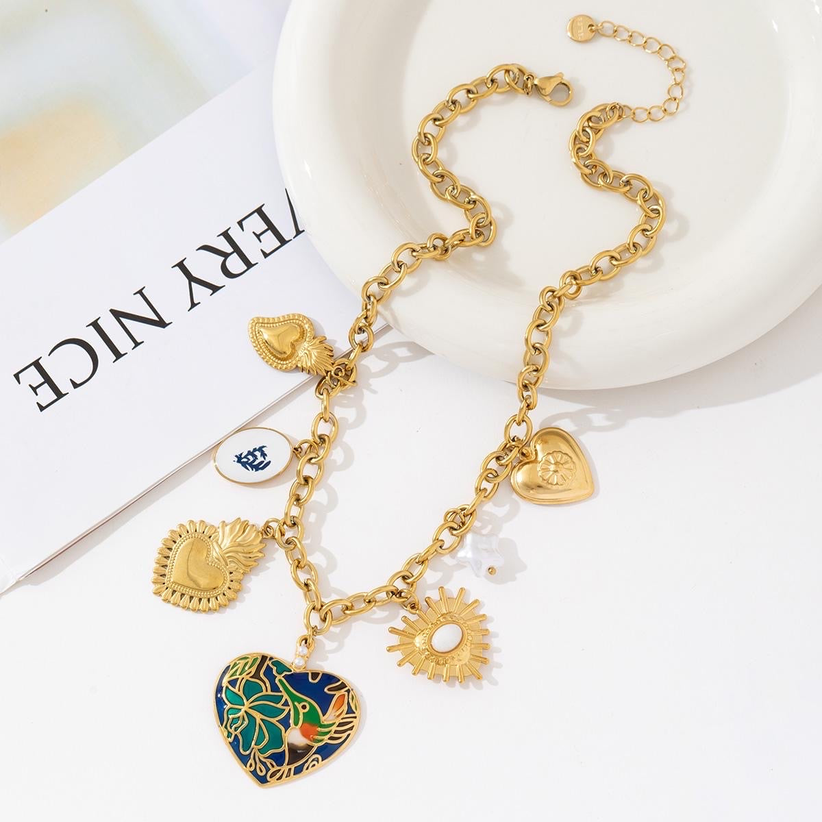 Overseas bedel ketting