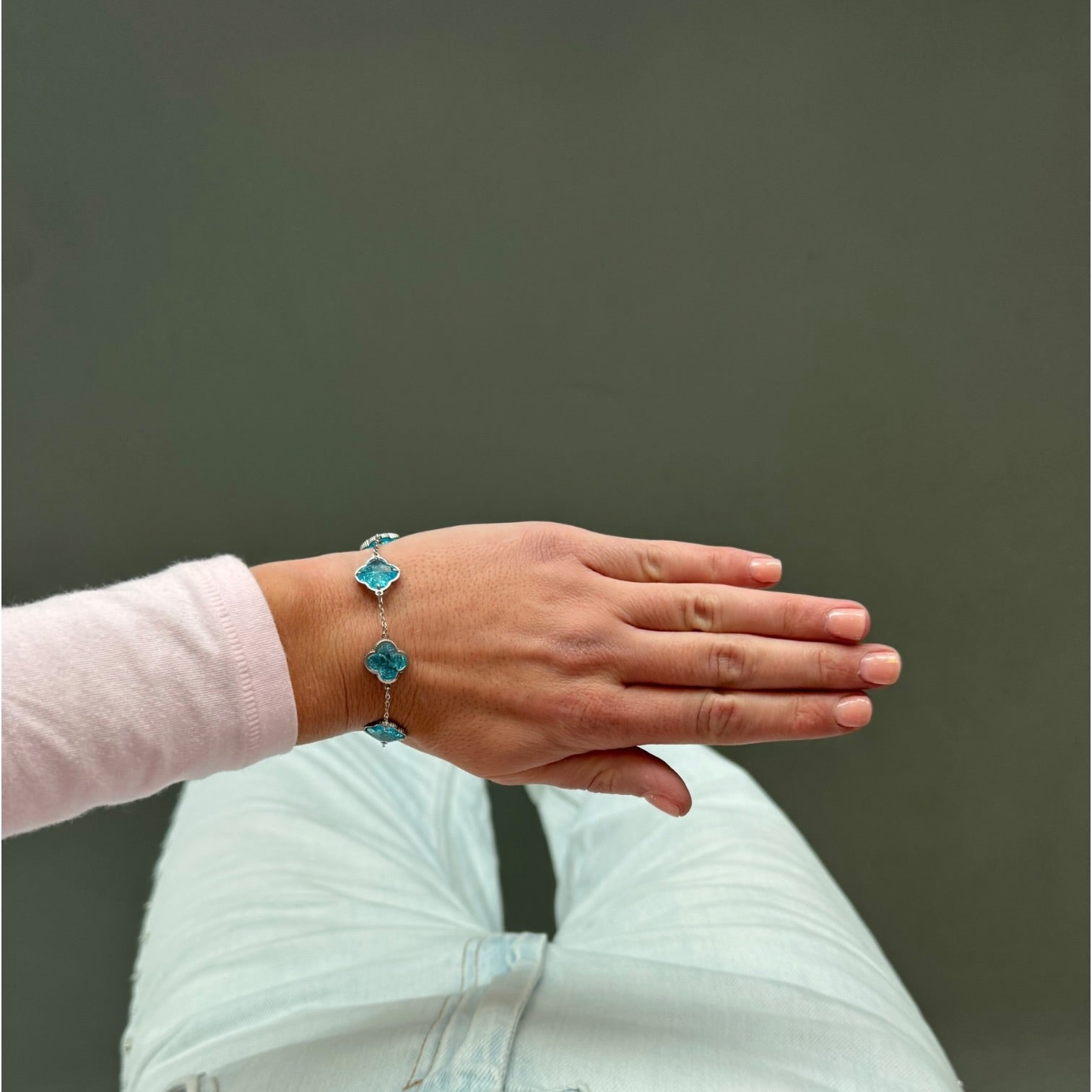 Happy clovey armband