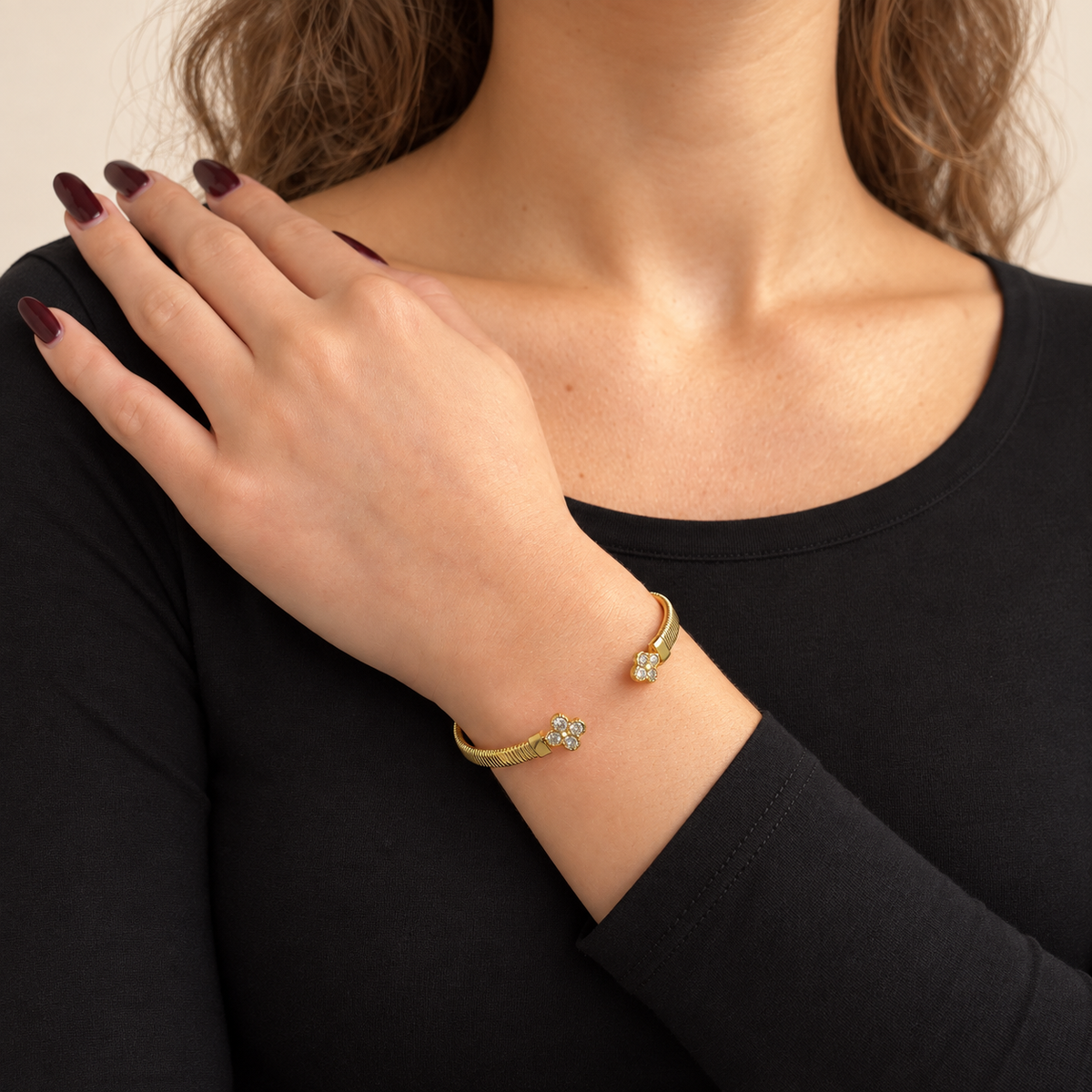 Clovey snake bangle