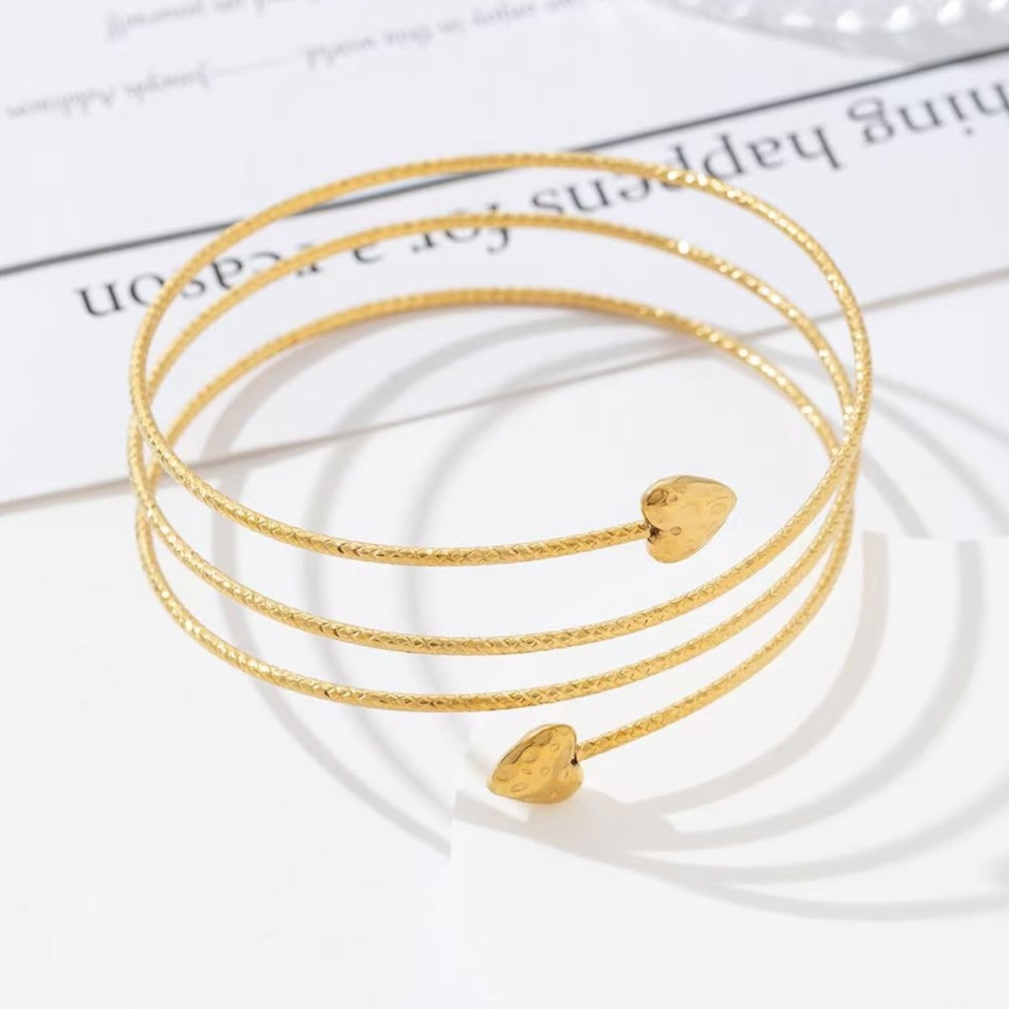 Love boven armband