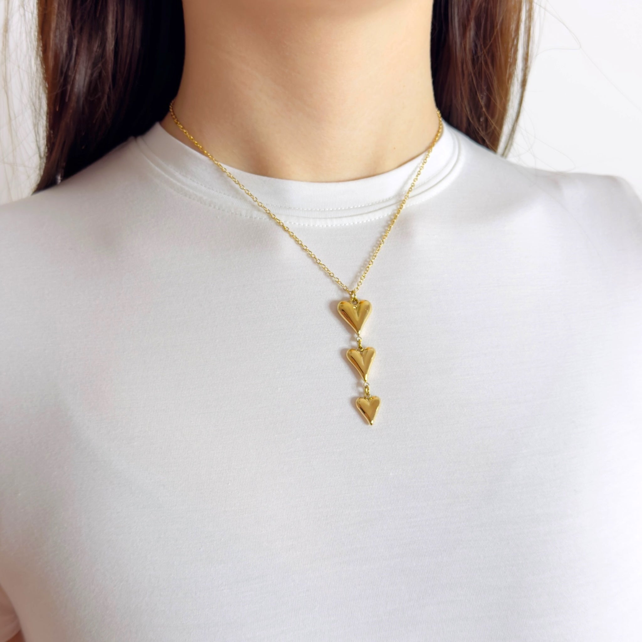 Pointed heart necklace