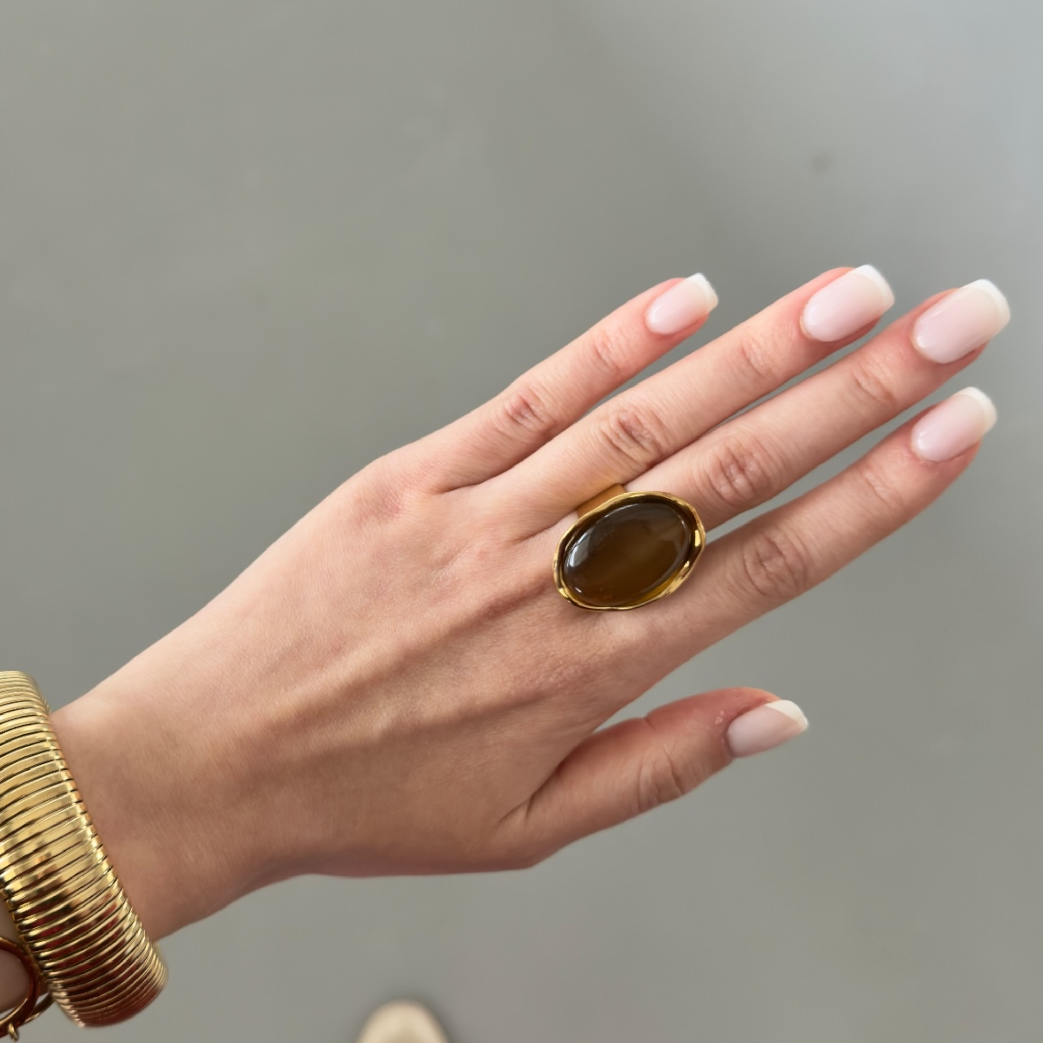 Glossy ring