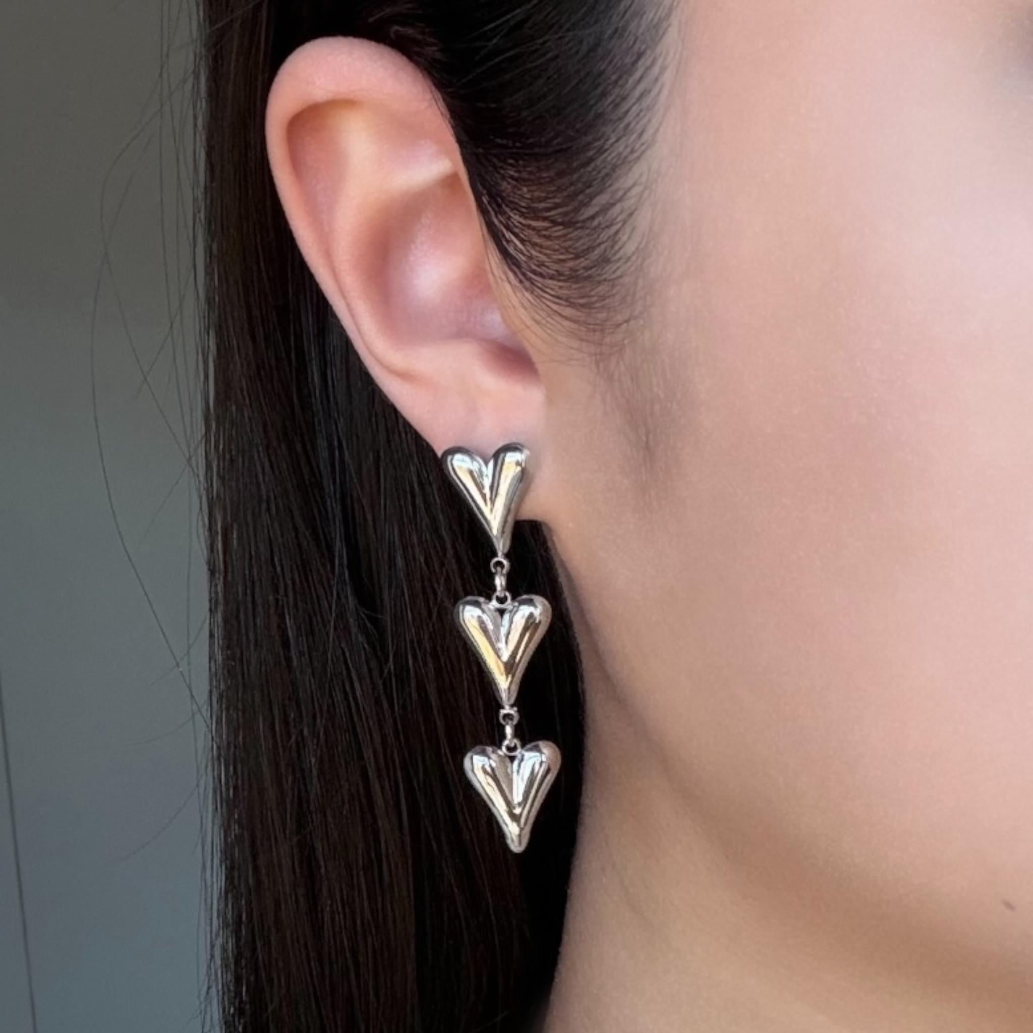 Puntige hart studs oorbellen