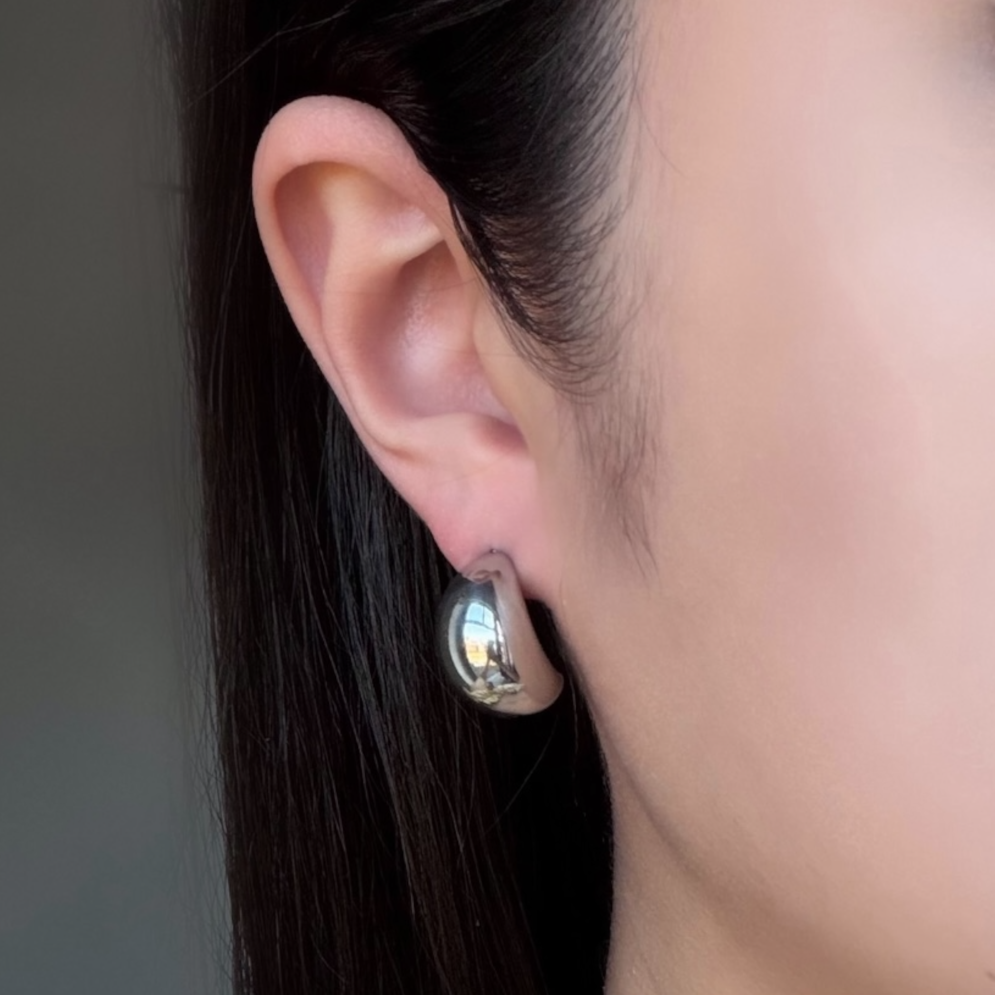 Drops studs earrings