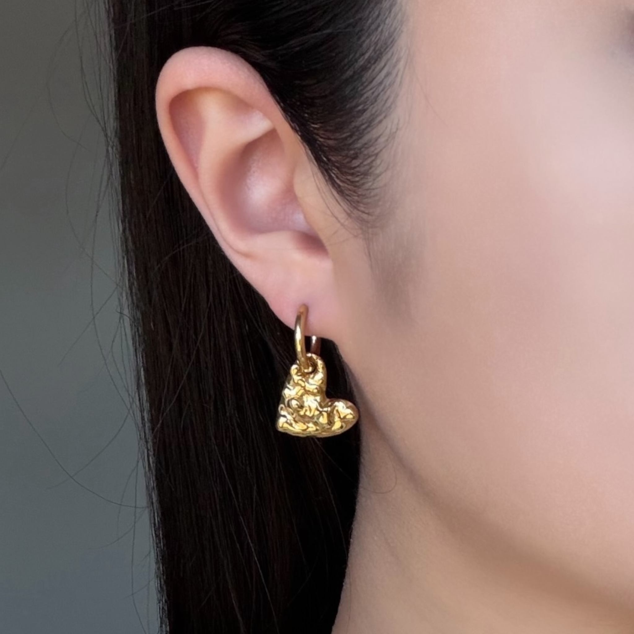 Hanging Crumble Hearts dangle earrings
